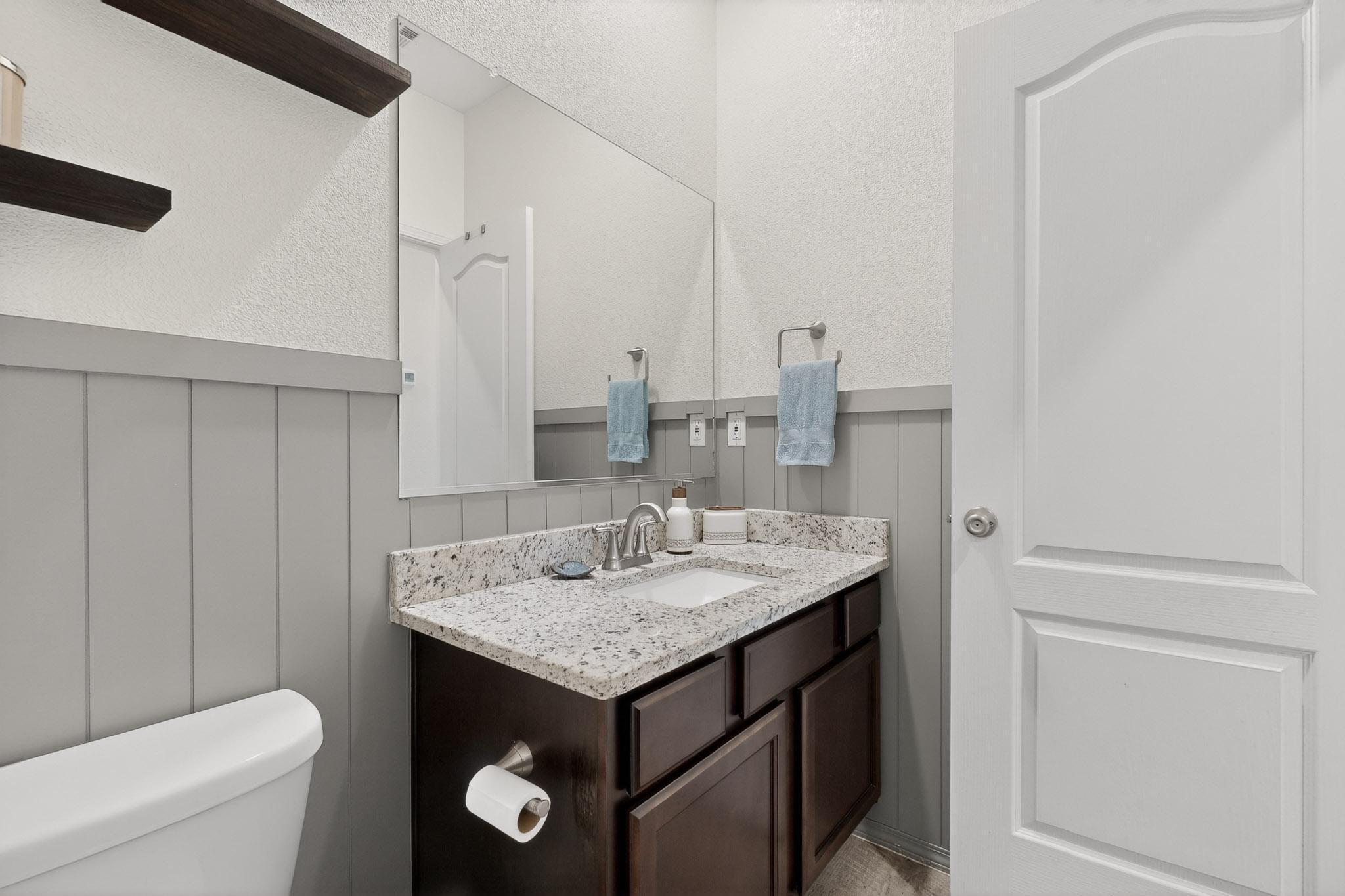 3421 Oregon Trail Road NE