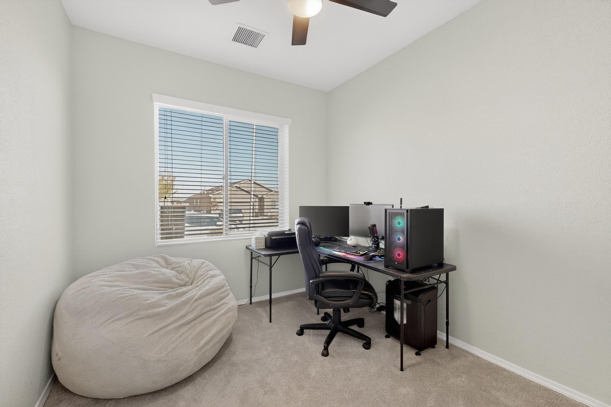 3421 Oregon Trail Road NE