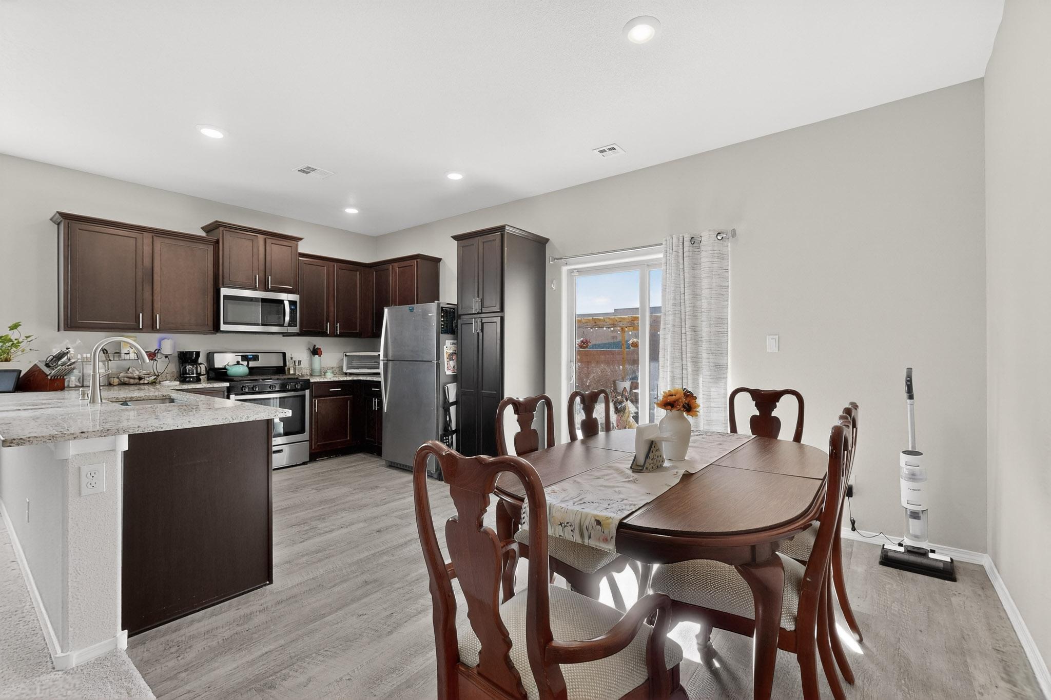 3421 Oregon Trail Road NE