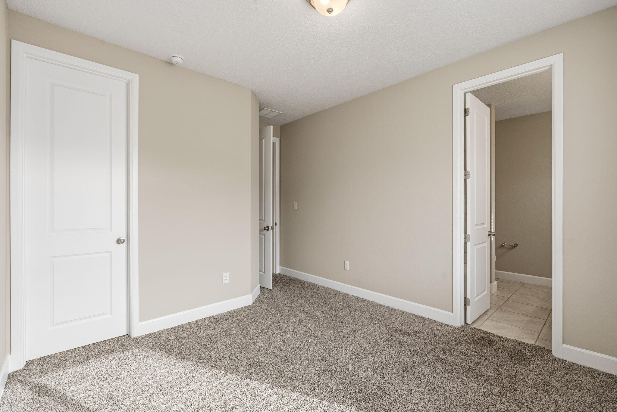 1955 Castle Peak Loop NE