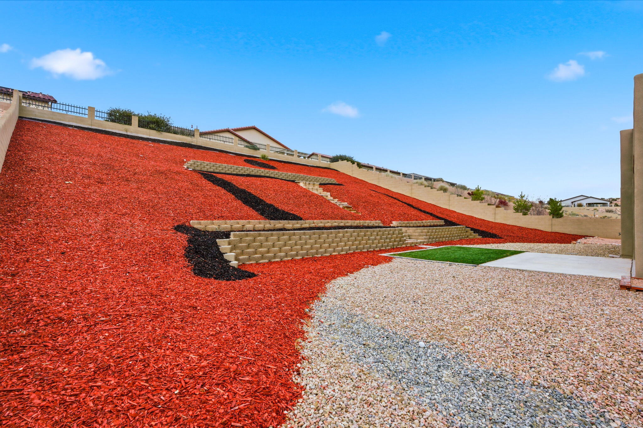 1955 Castle Peak Loop NE