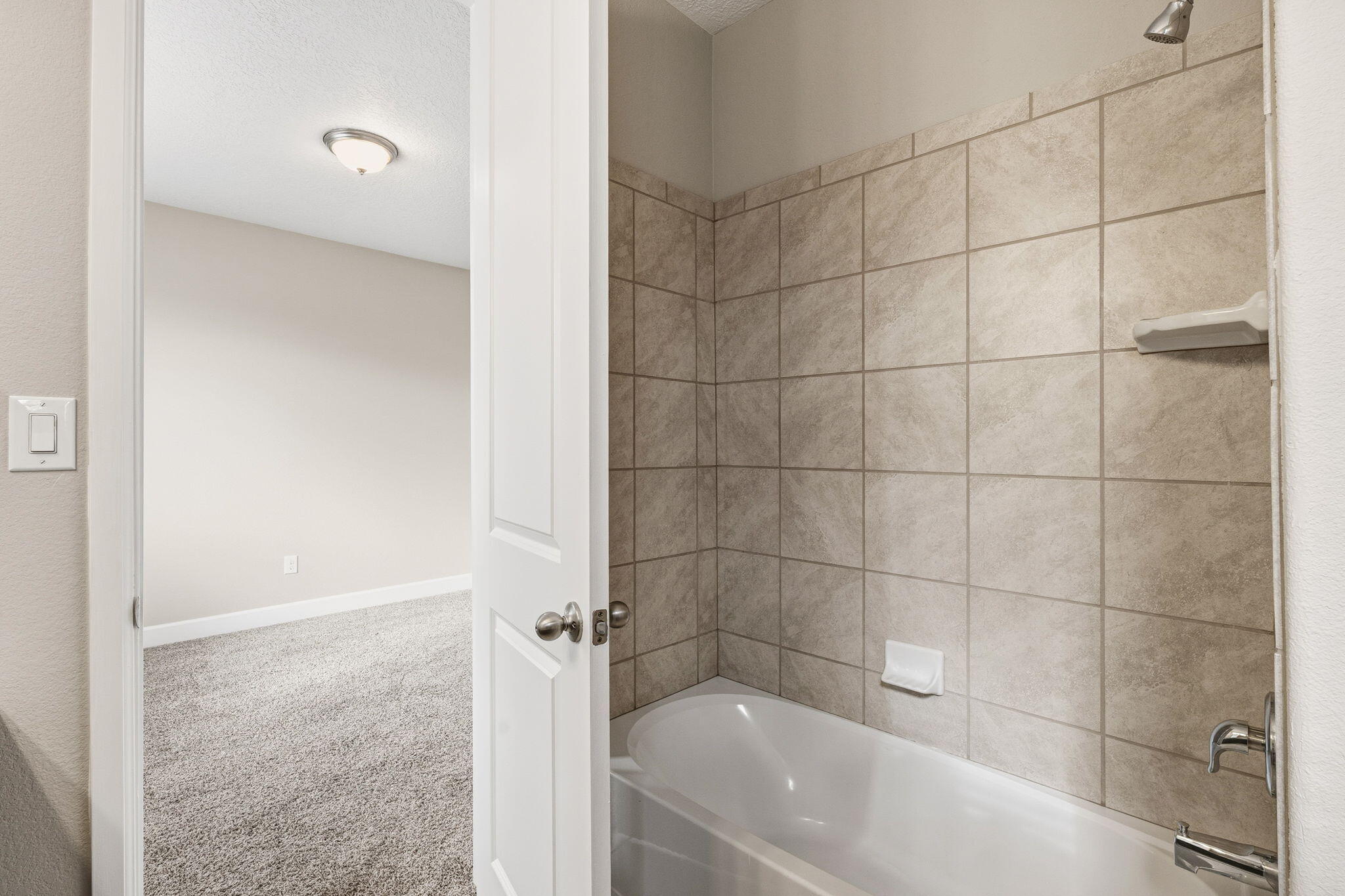 1955 Castle Peak Loop NE