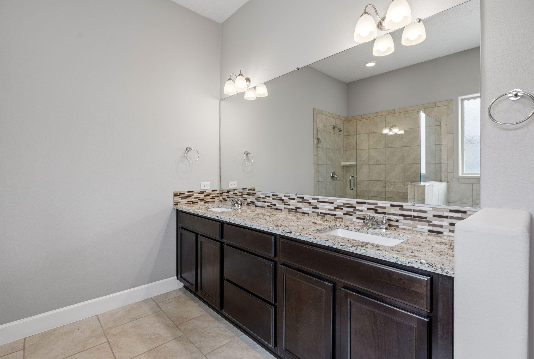 1955 Castle Peak Loop NE