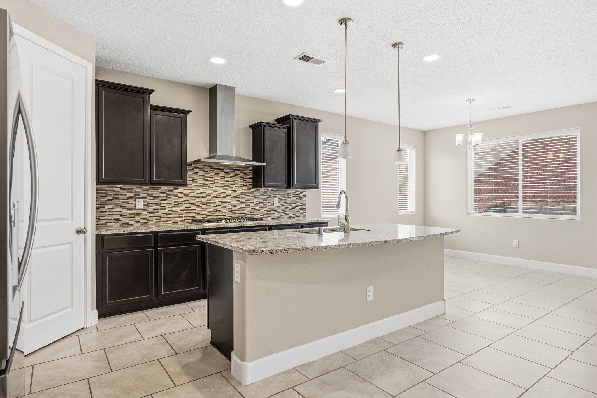 1955 Castle Peak Loop NE