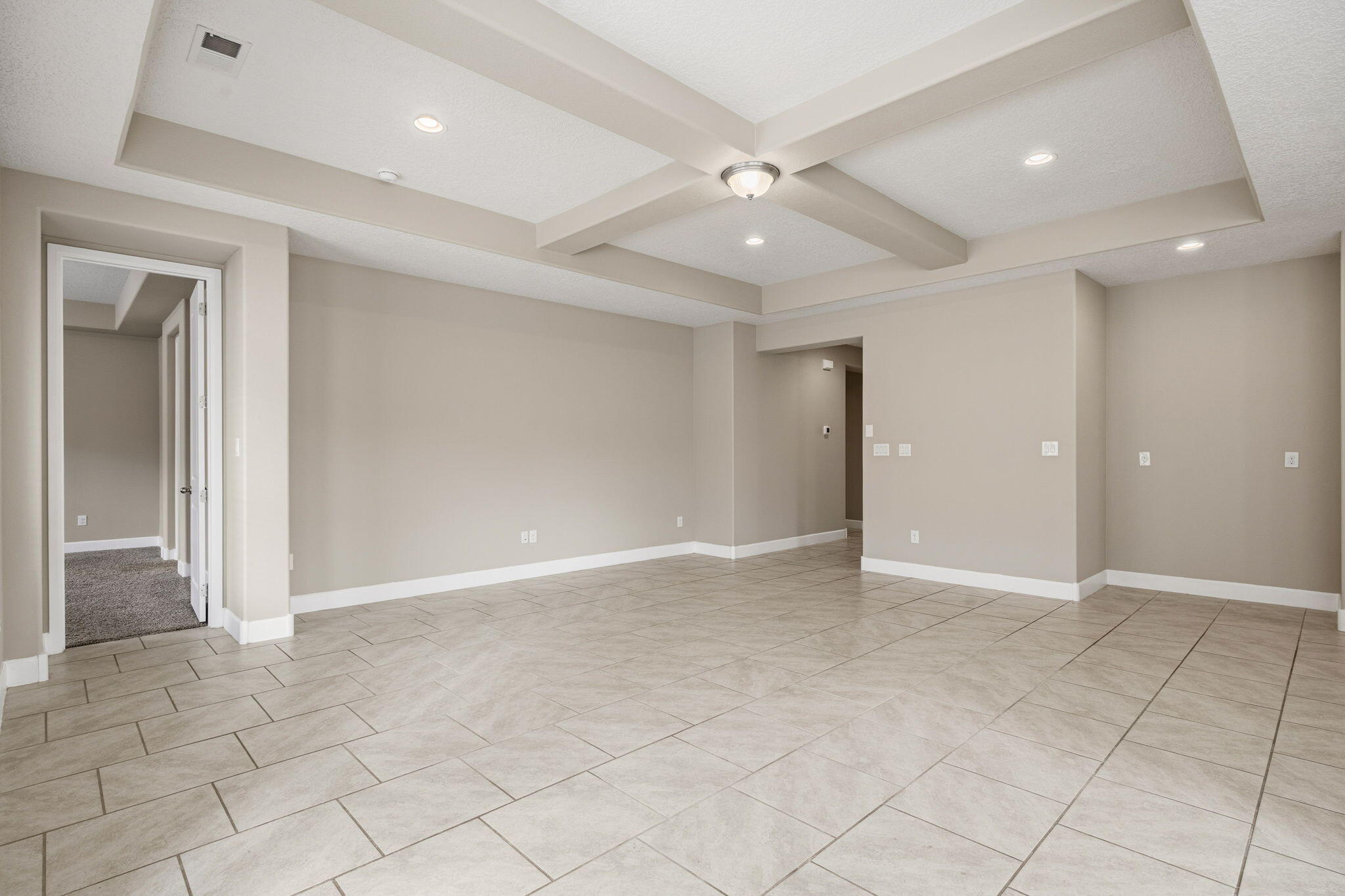 1955 Castle Peak Loop NE