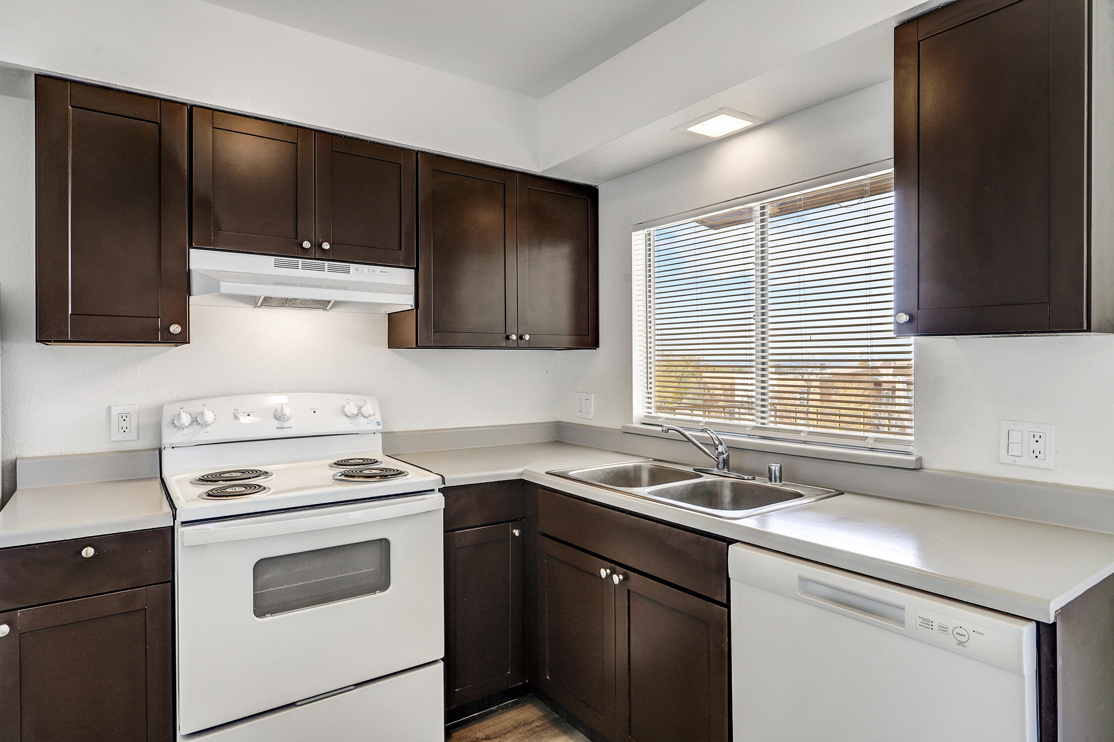 10789 Towner Avenue NE