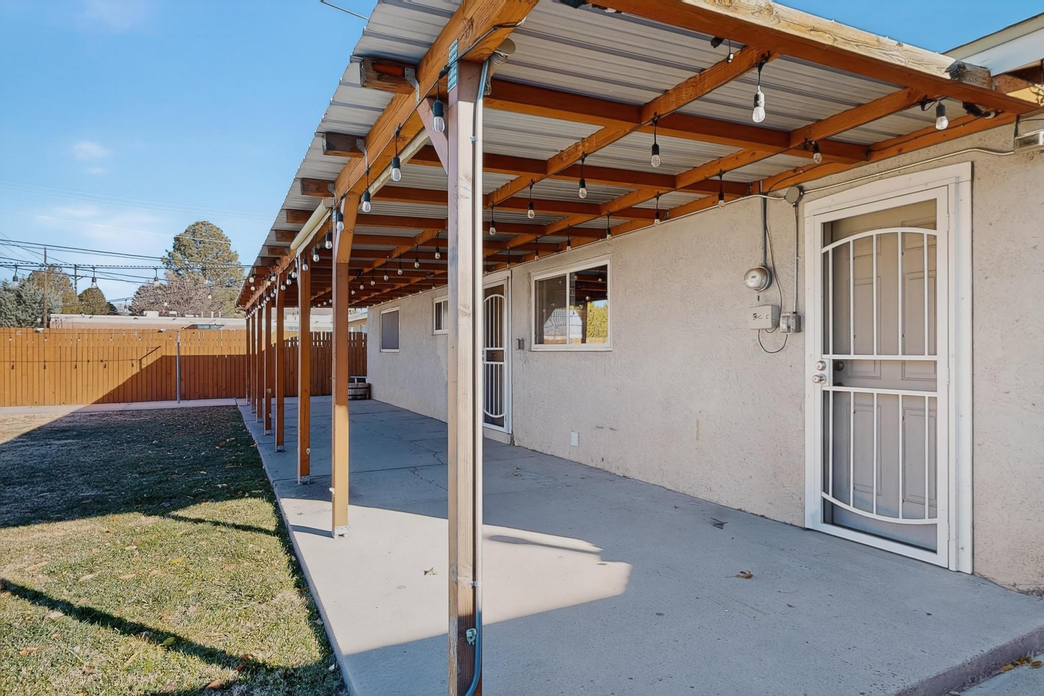 1237 Westerfeld Drive NE