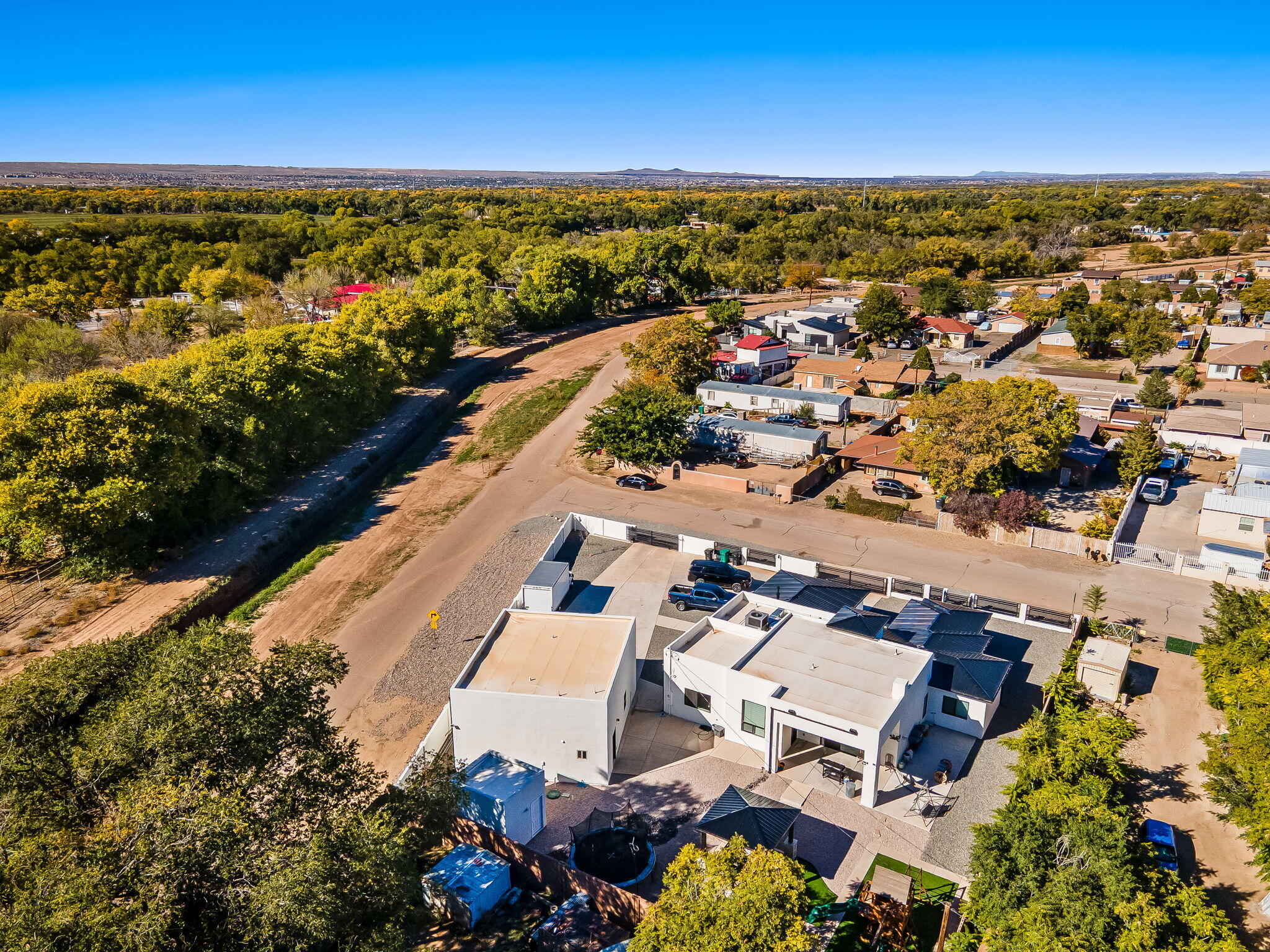 328 Camino Siete Road SW