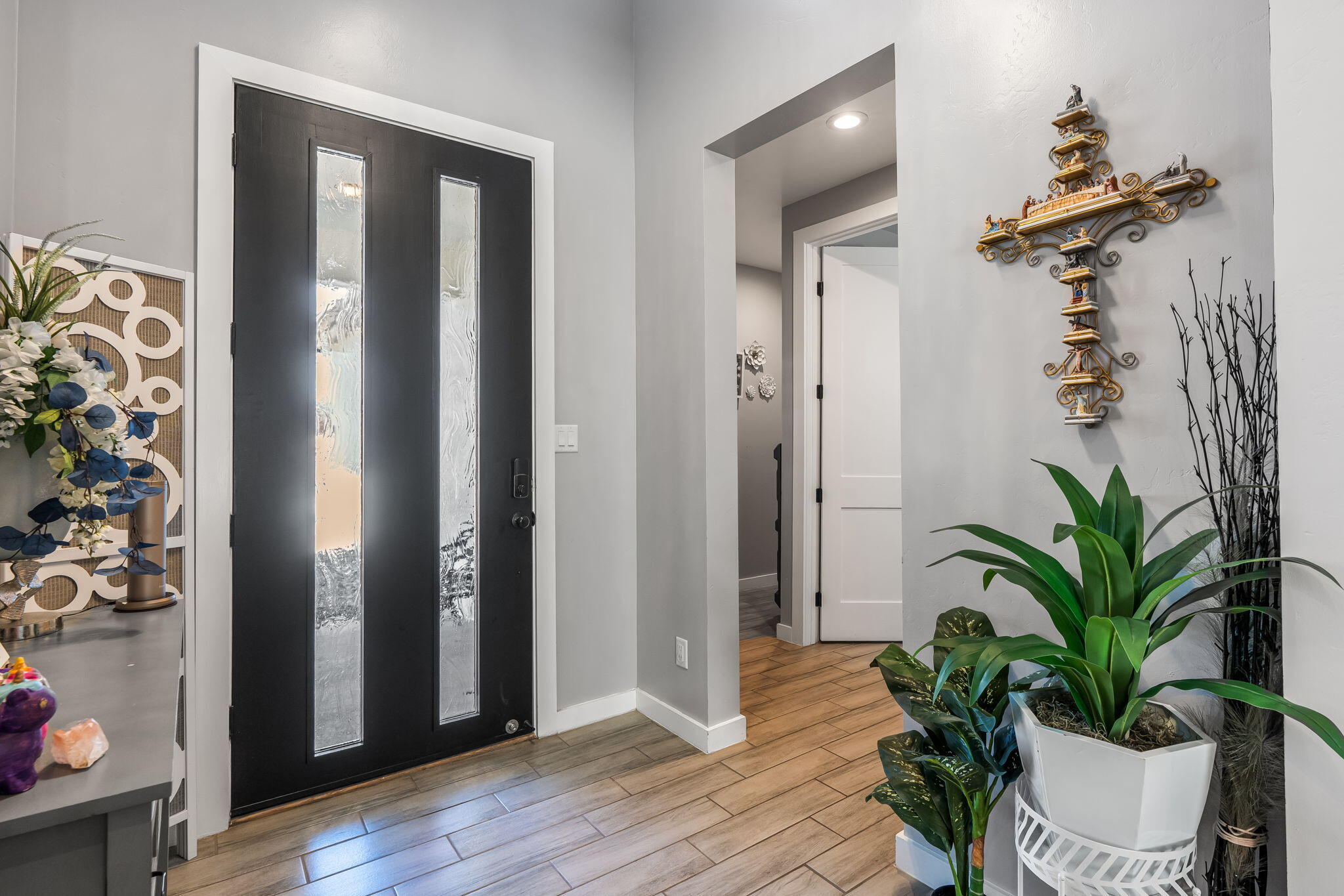 328 Camino Siete Road SW