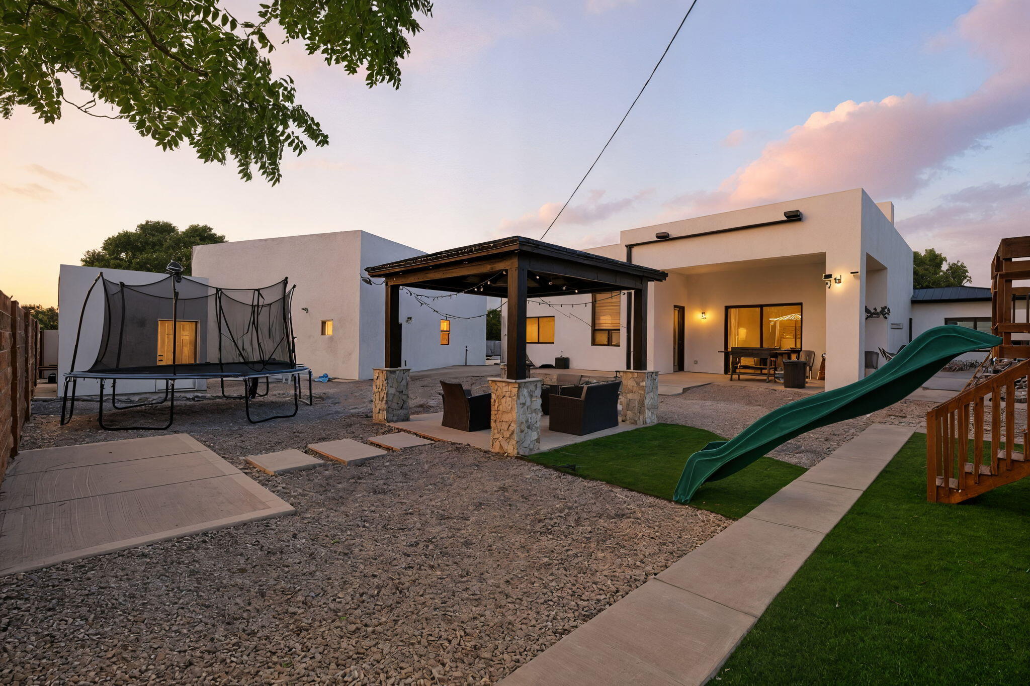 328 Camino Siete Road SW