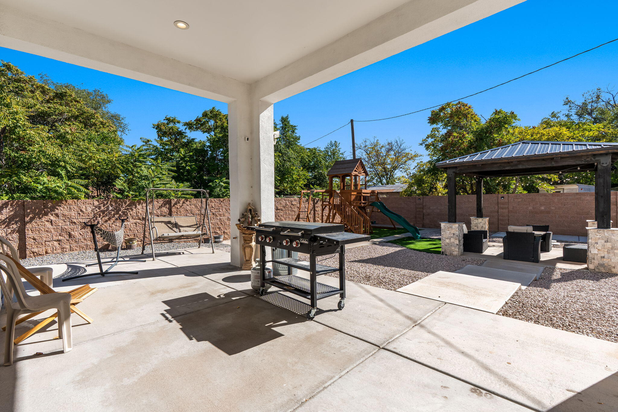 328 Camino Siete Road SW