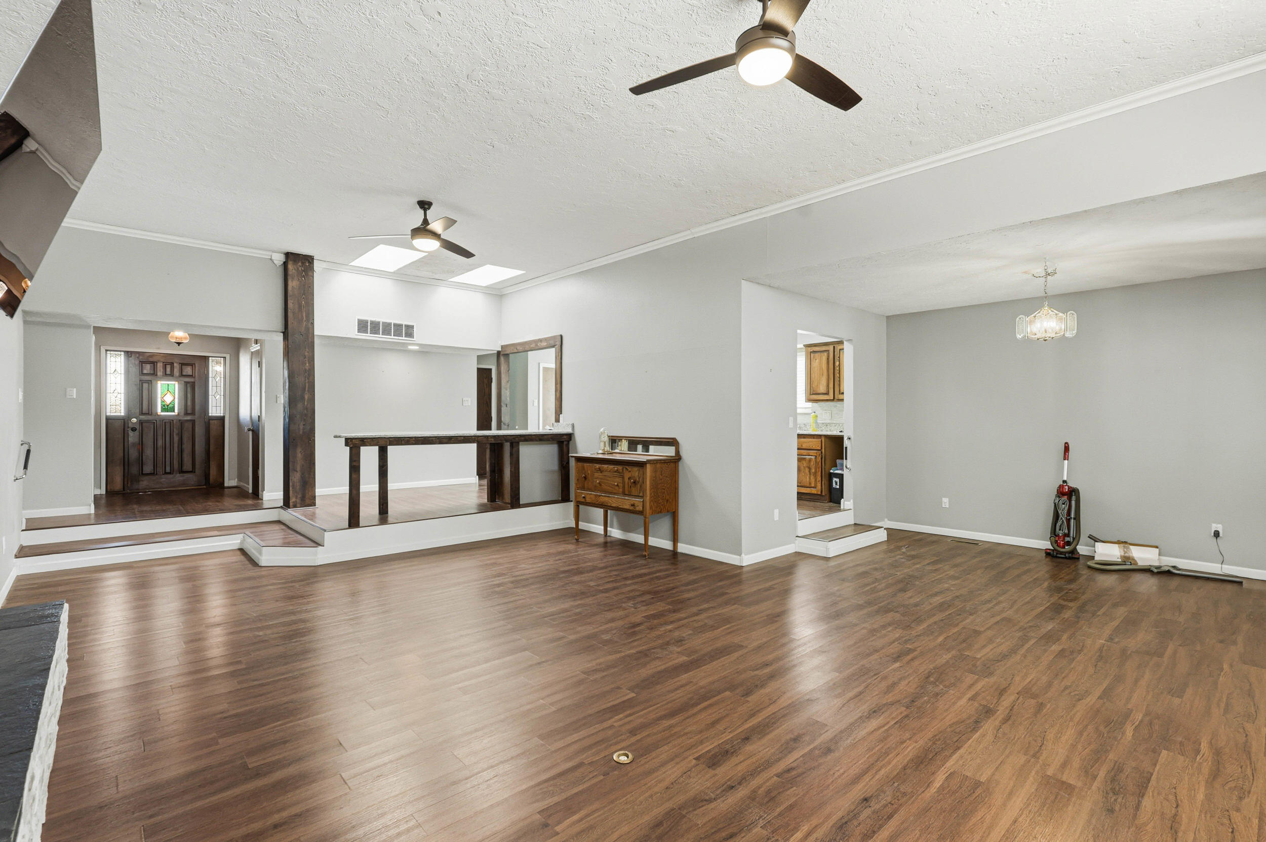 608 Willowbrook Lane