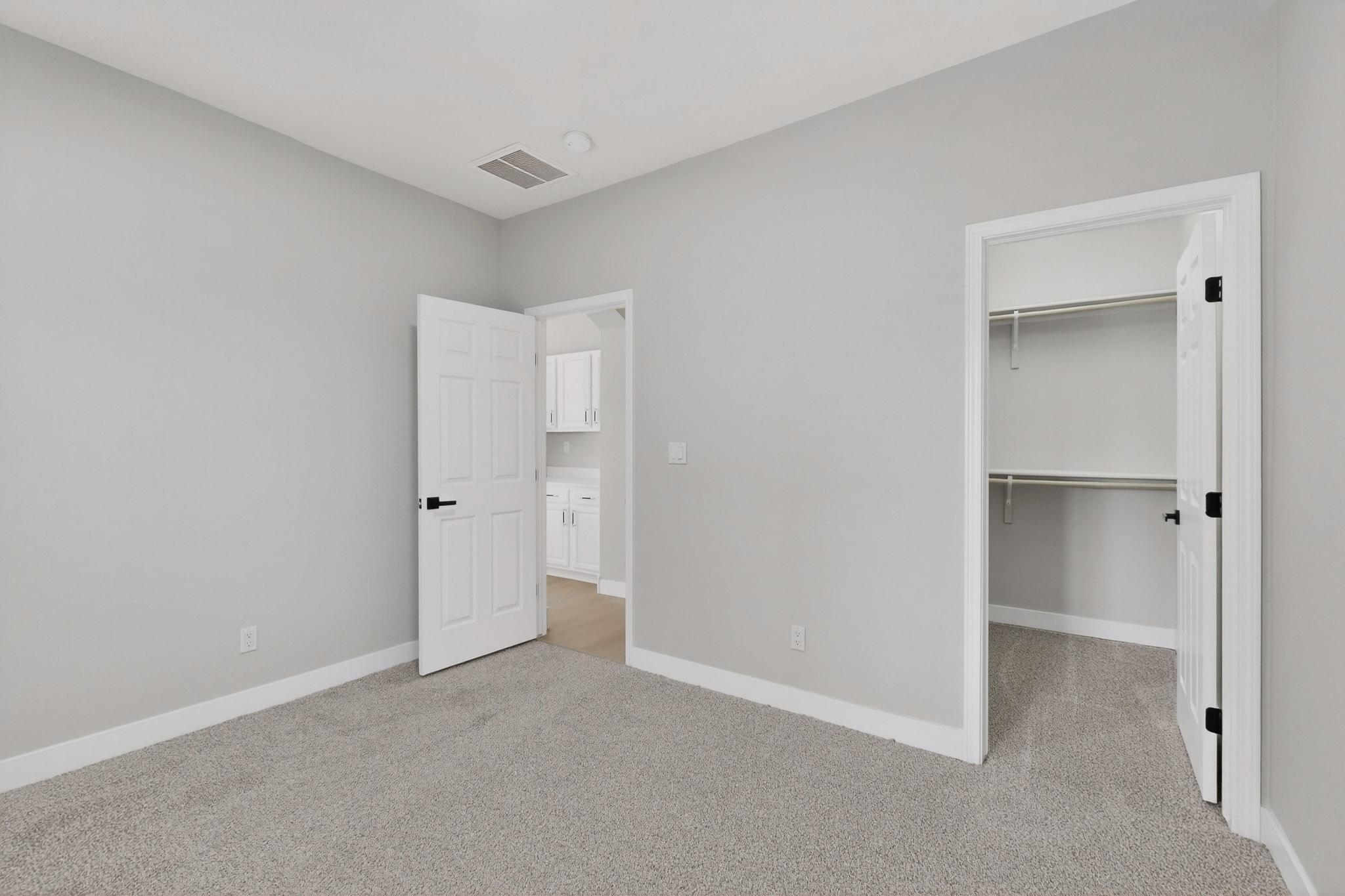 2616 Corte Castellon SE