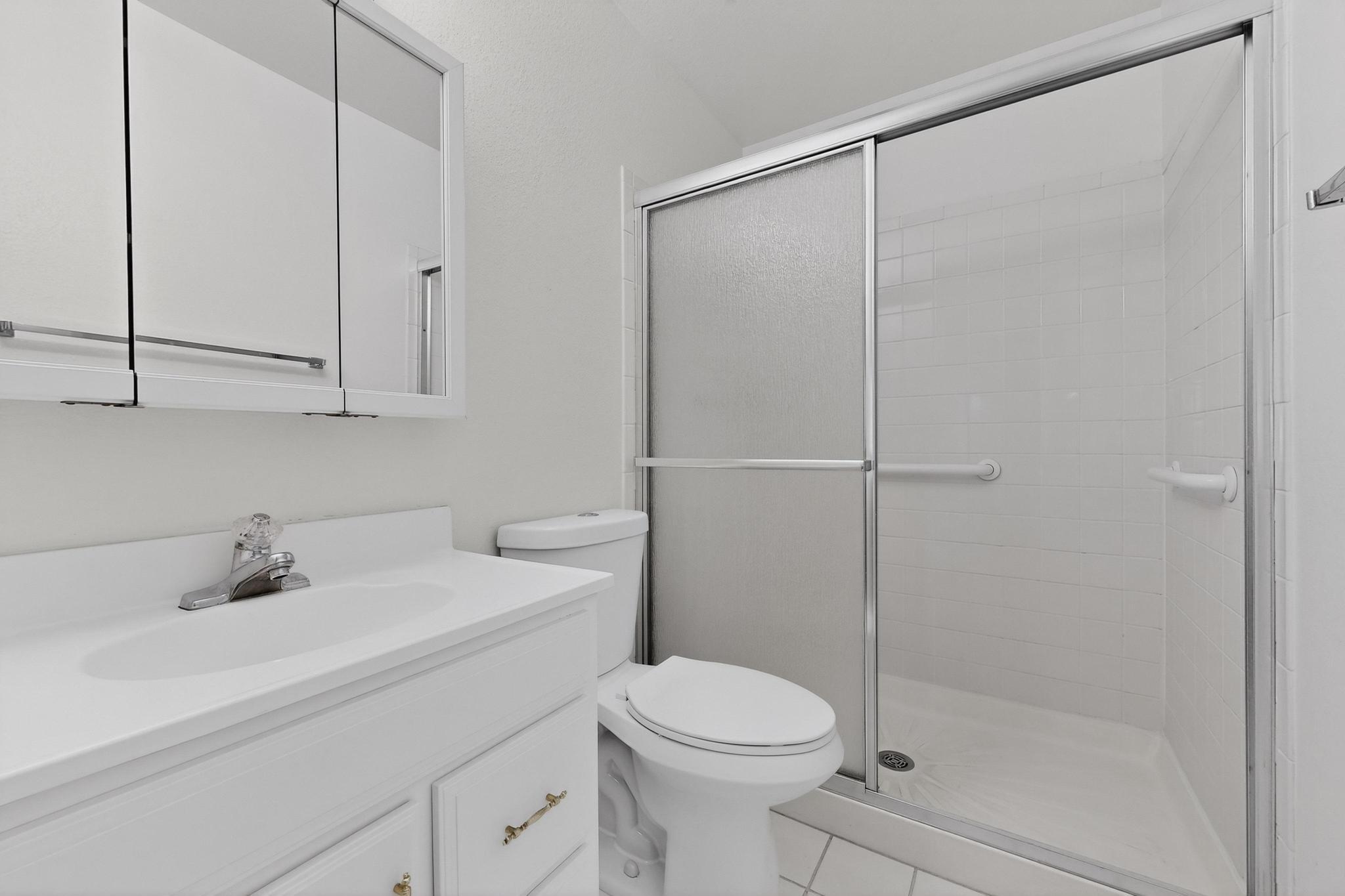 925 Country Club Drive SE APT C