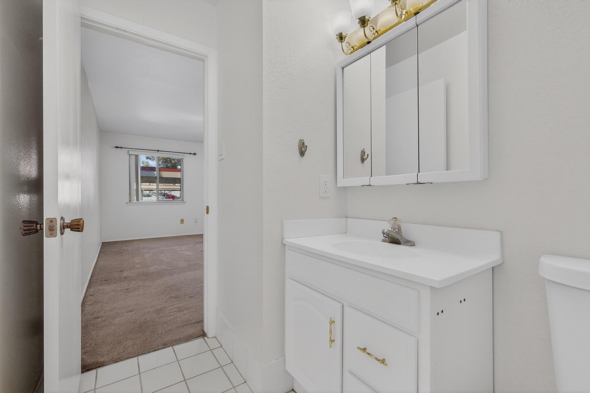 925 Country Club Drive SE APT C