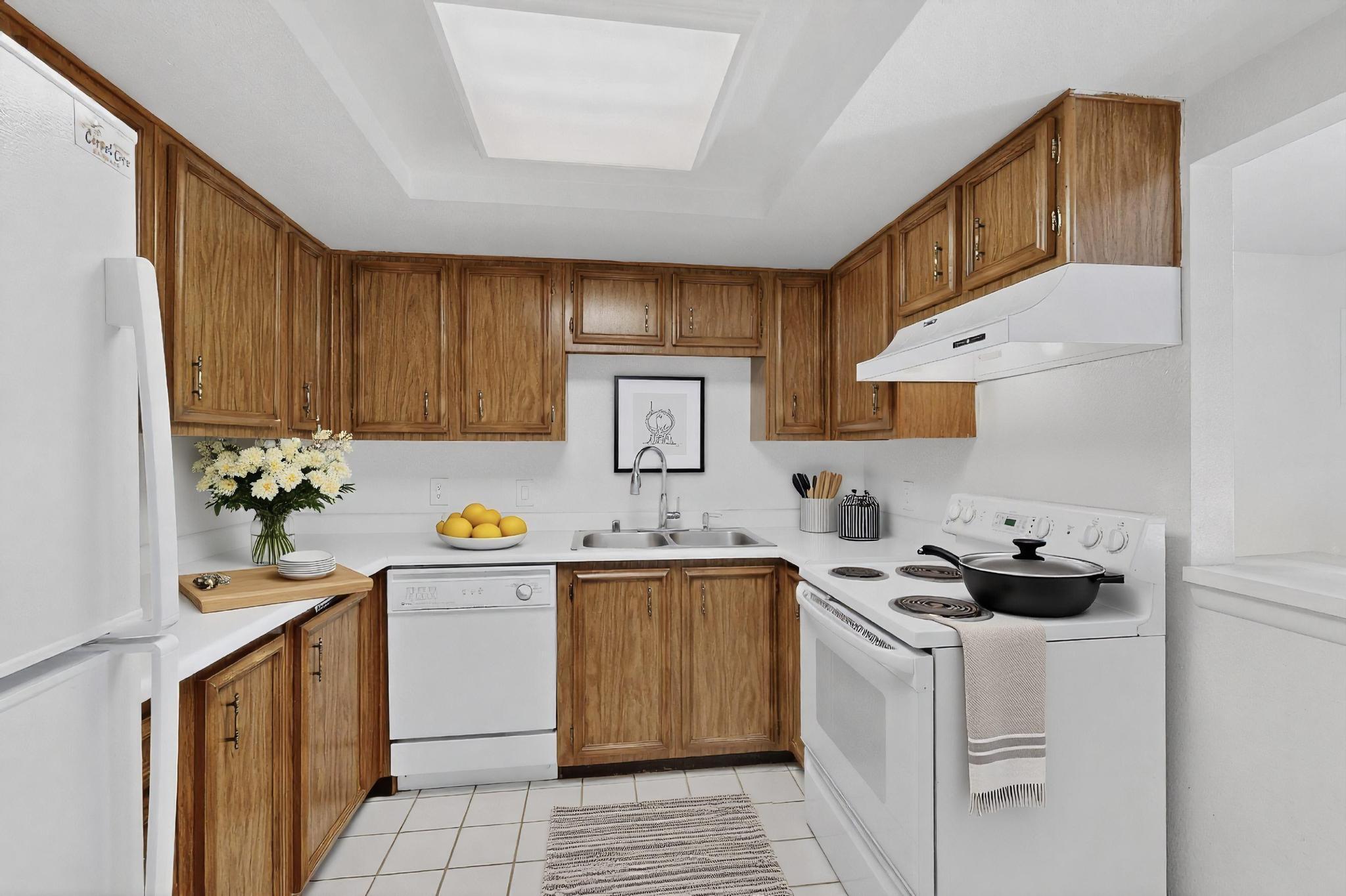 925 Country Club Drive SE APT C