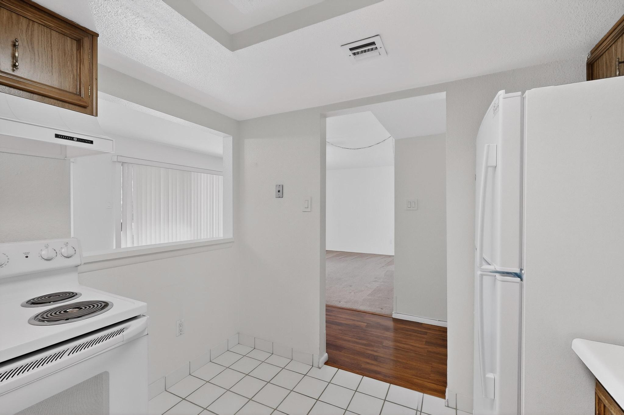 925 Country Club Drive SE APT C