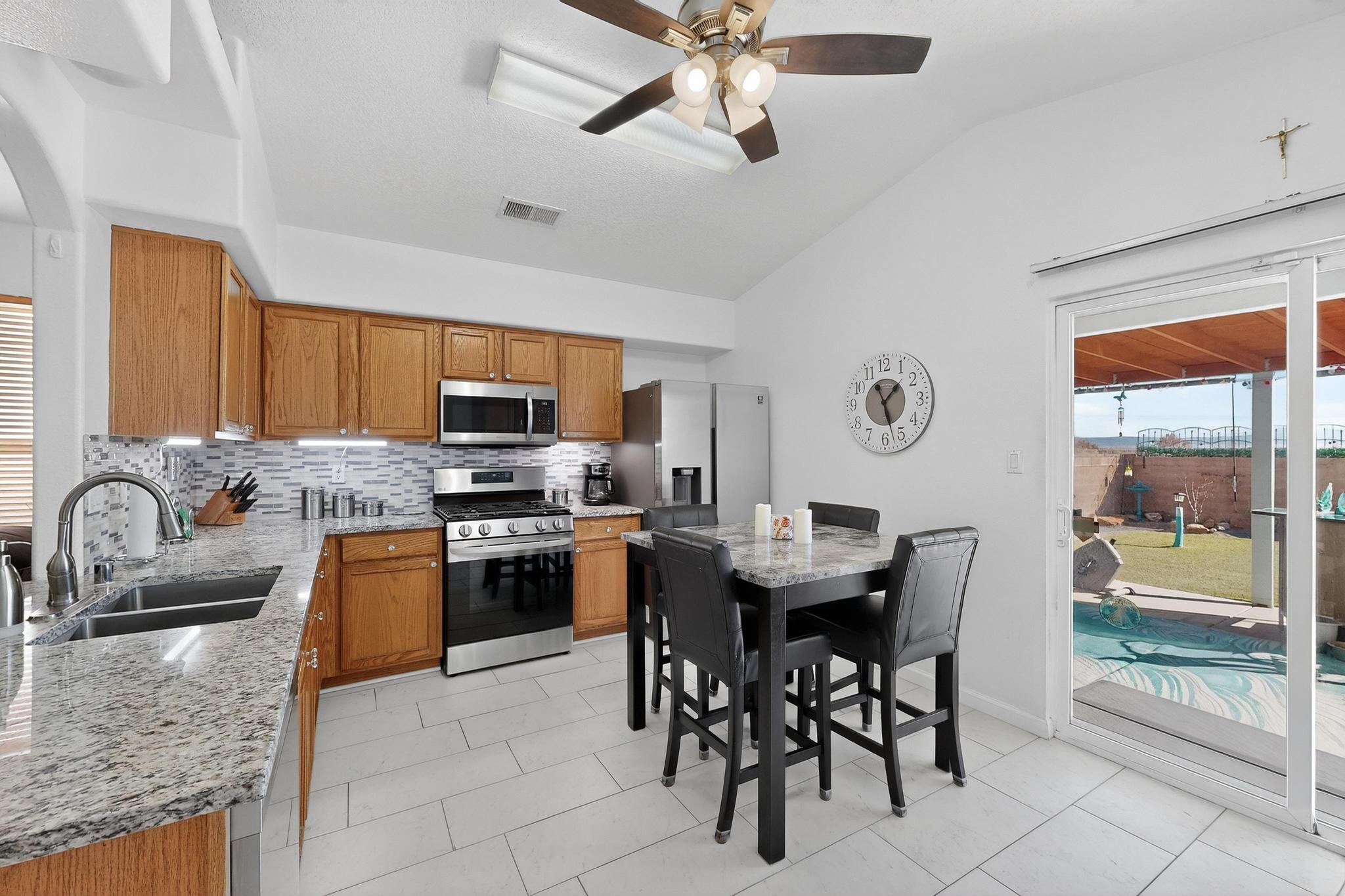 1724 Cielo Oeste Place NW