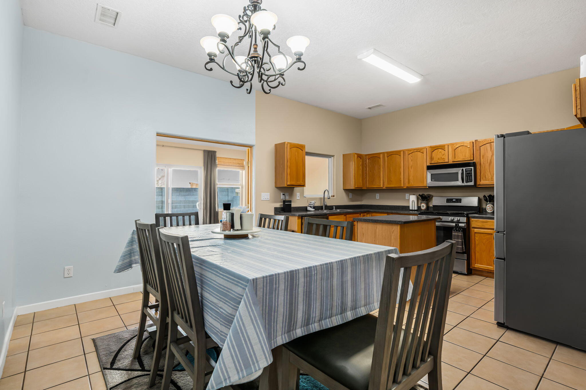 450 Minturn Loop NE