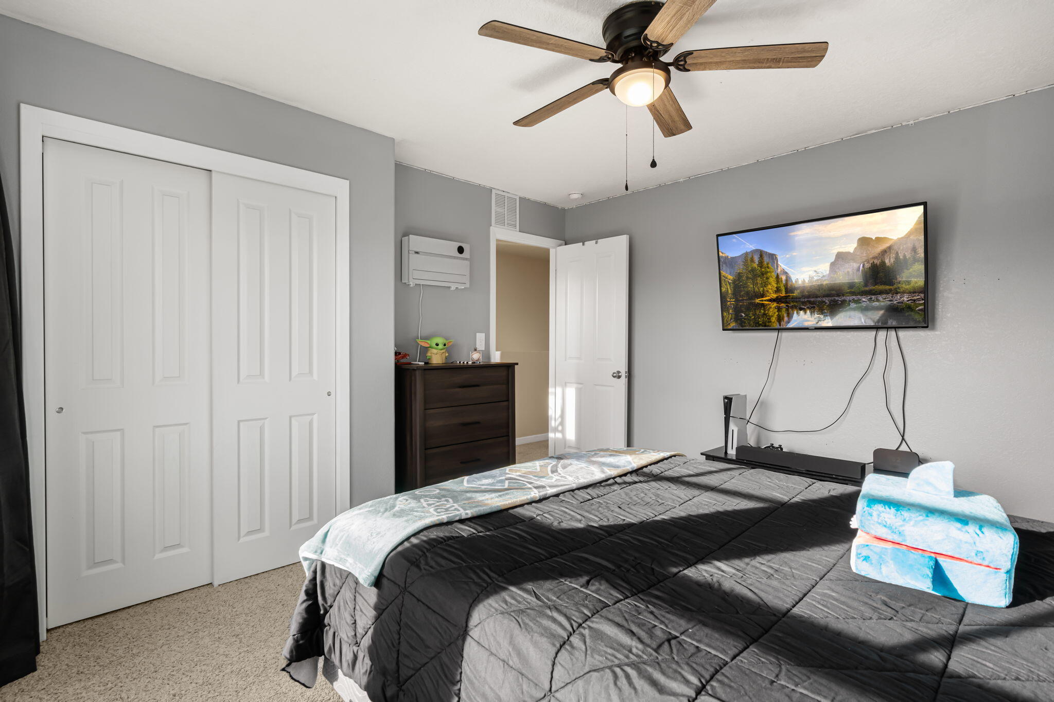 450 Minturn Loop NE