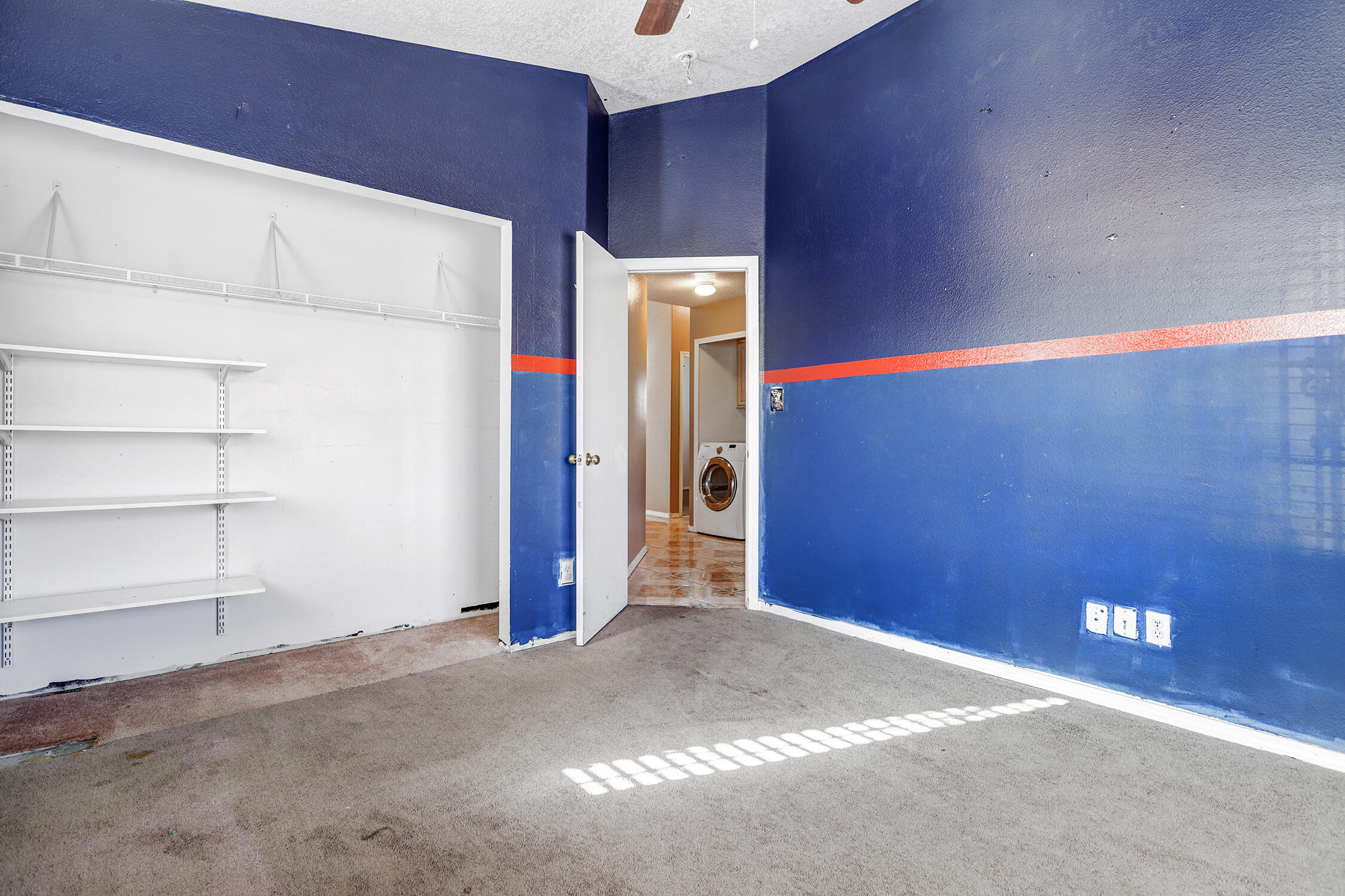 463 Sunrise West Drive SW