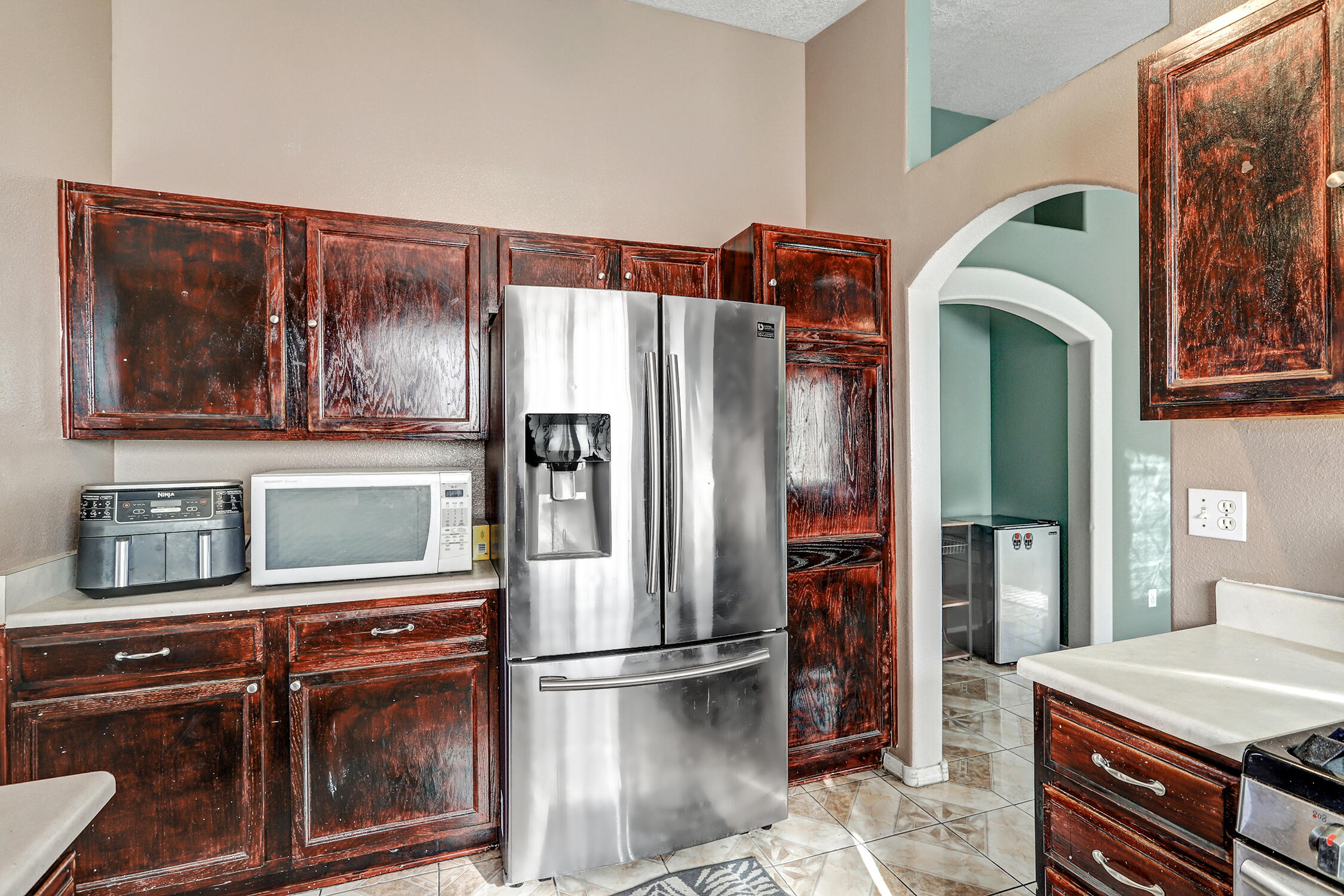 463 Sunrise West Drive SW