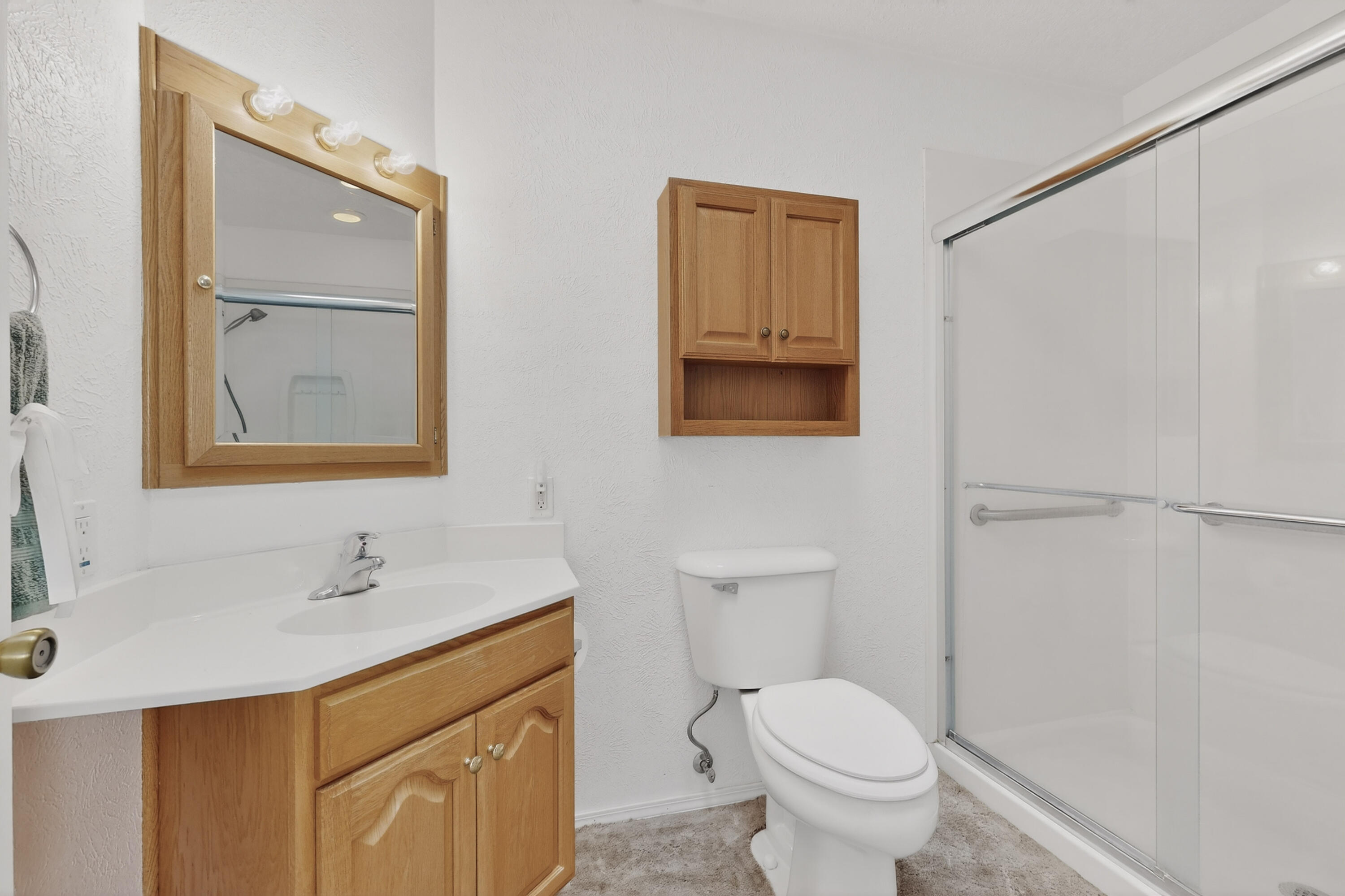 1221 La Charles Drive NE