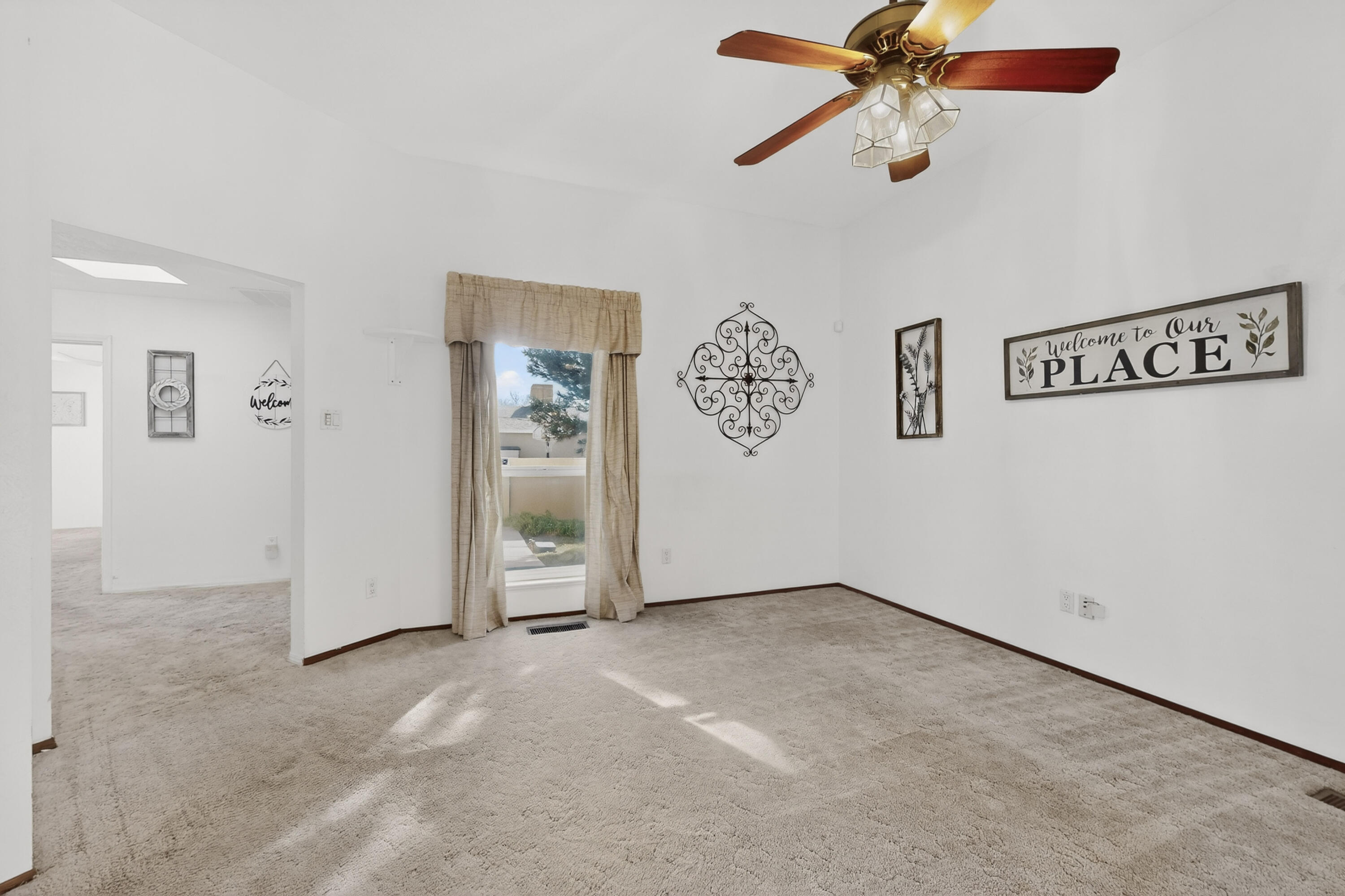 1221 La Charles Drive NE