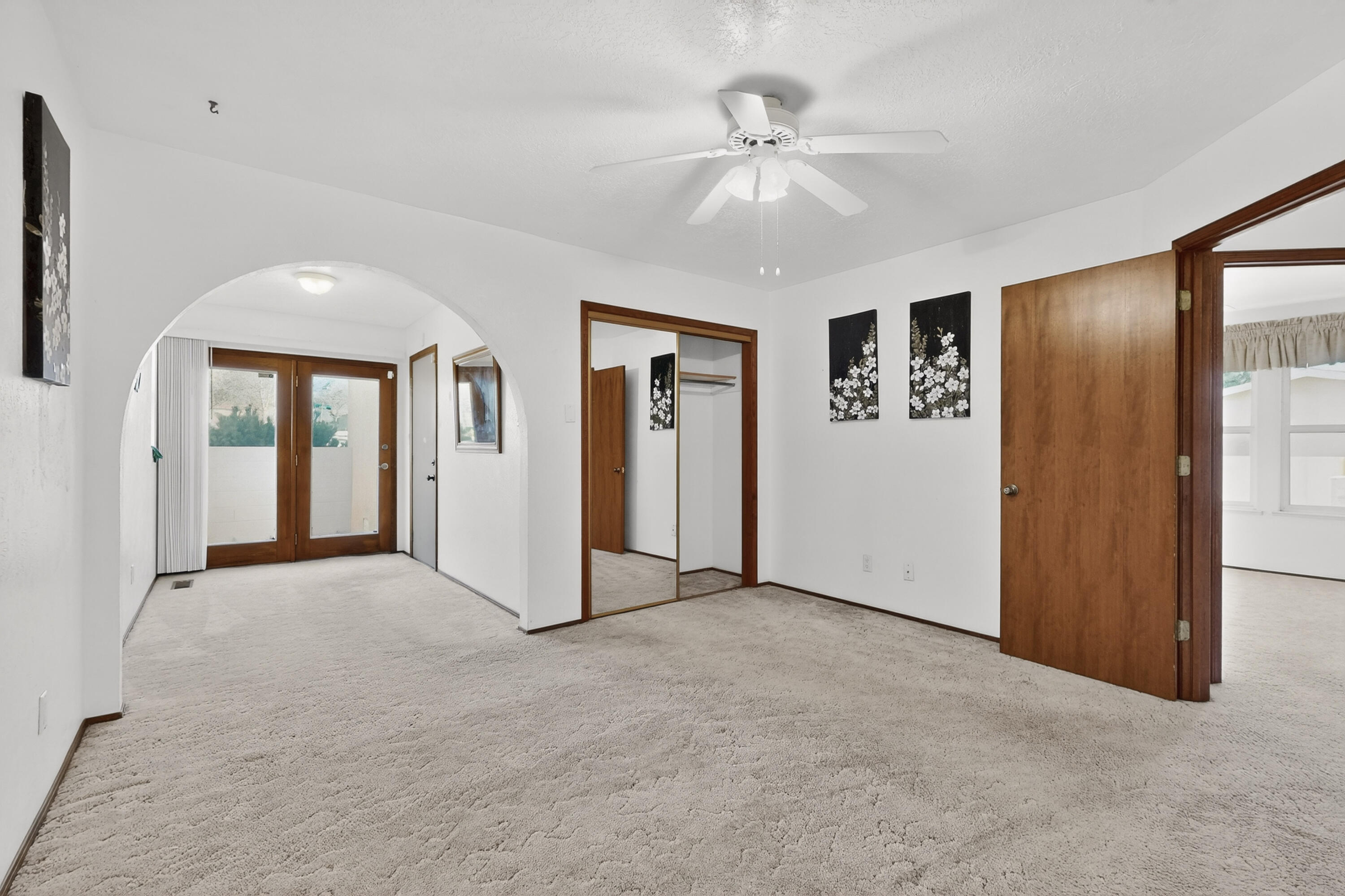 1221 La Charles Drive NE