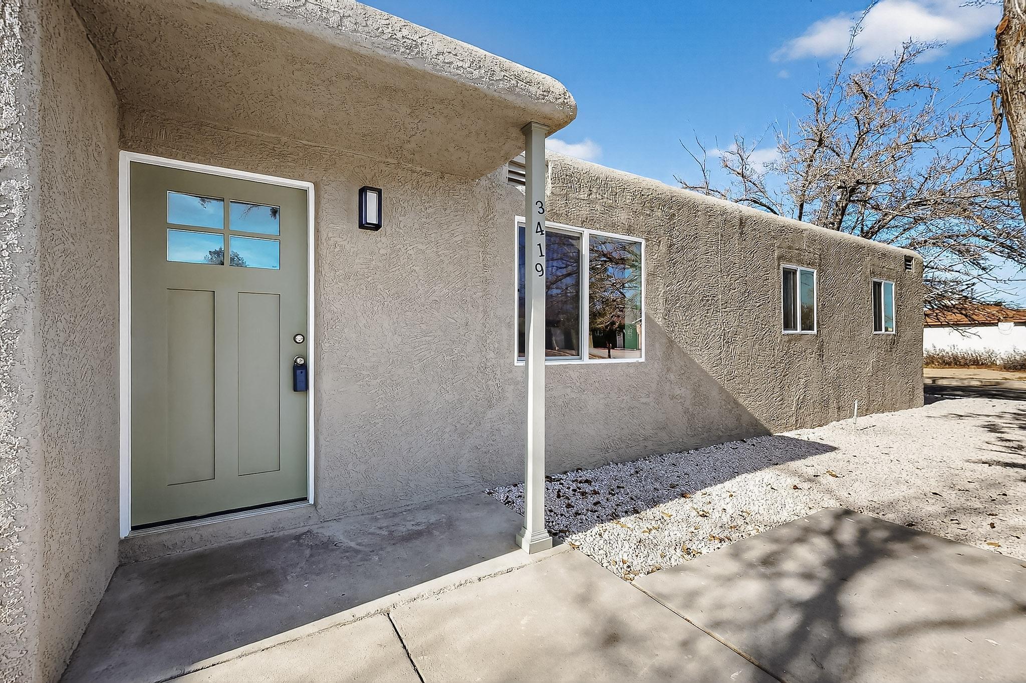 3419 E La Veta Drive NE