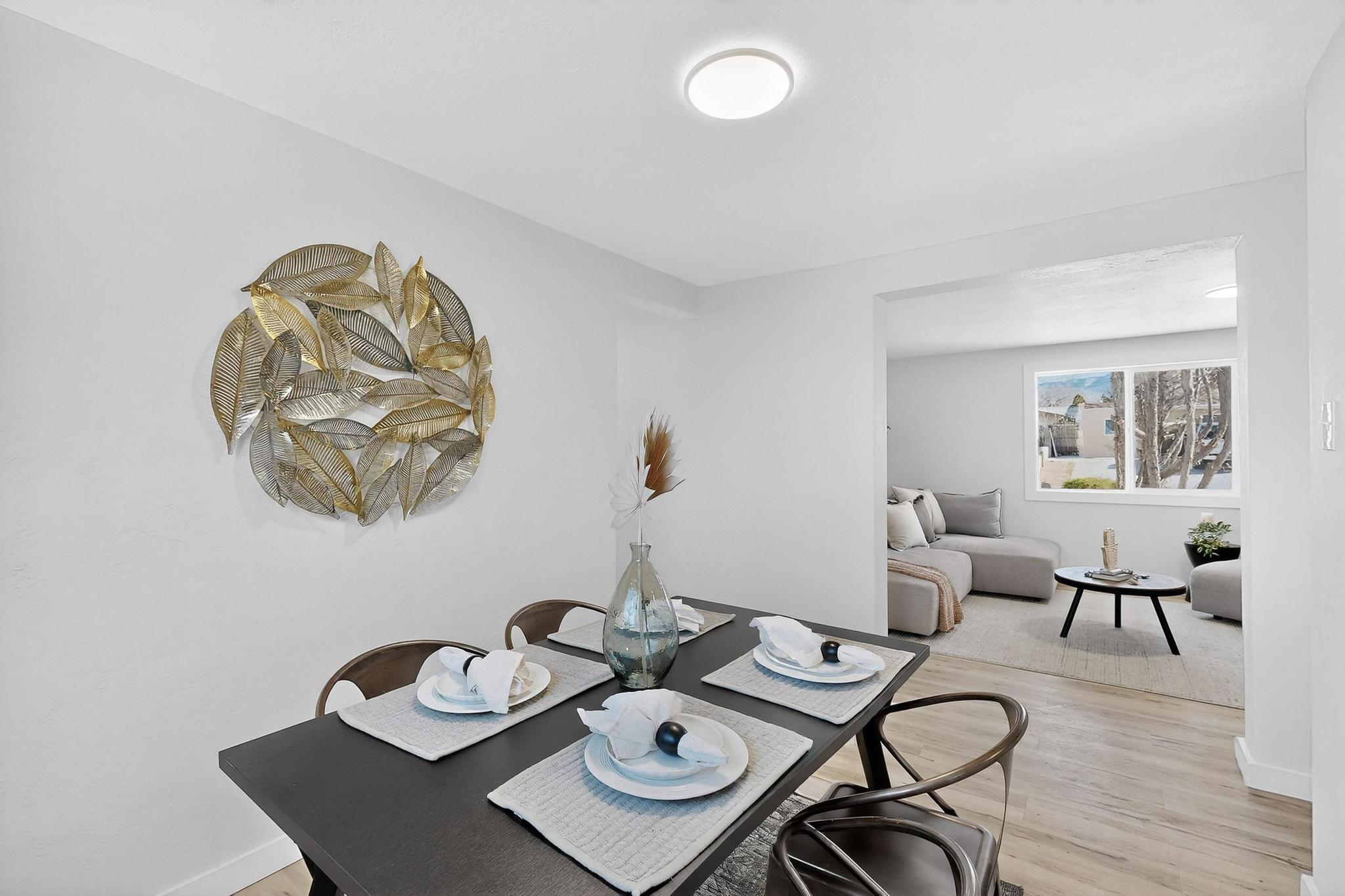 3419 E La Veta Drive NE