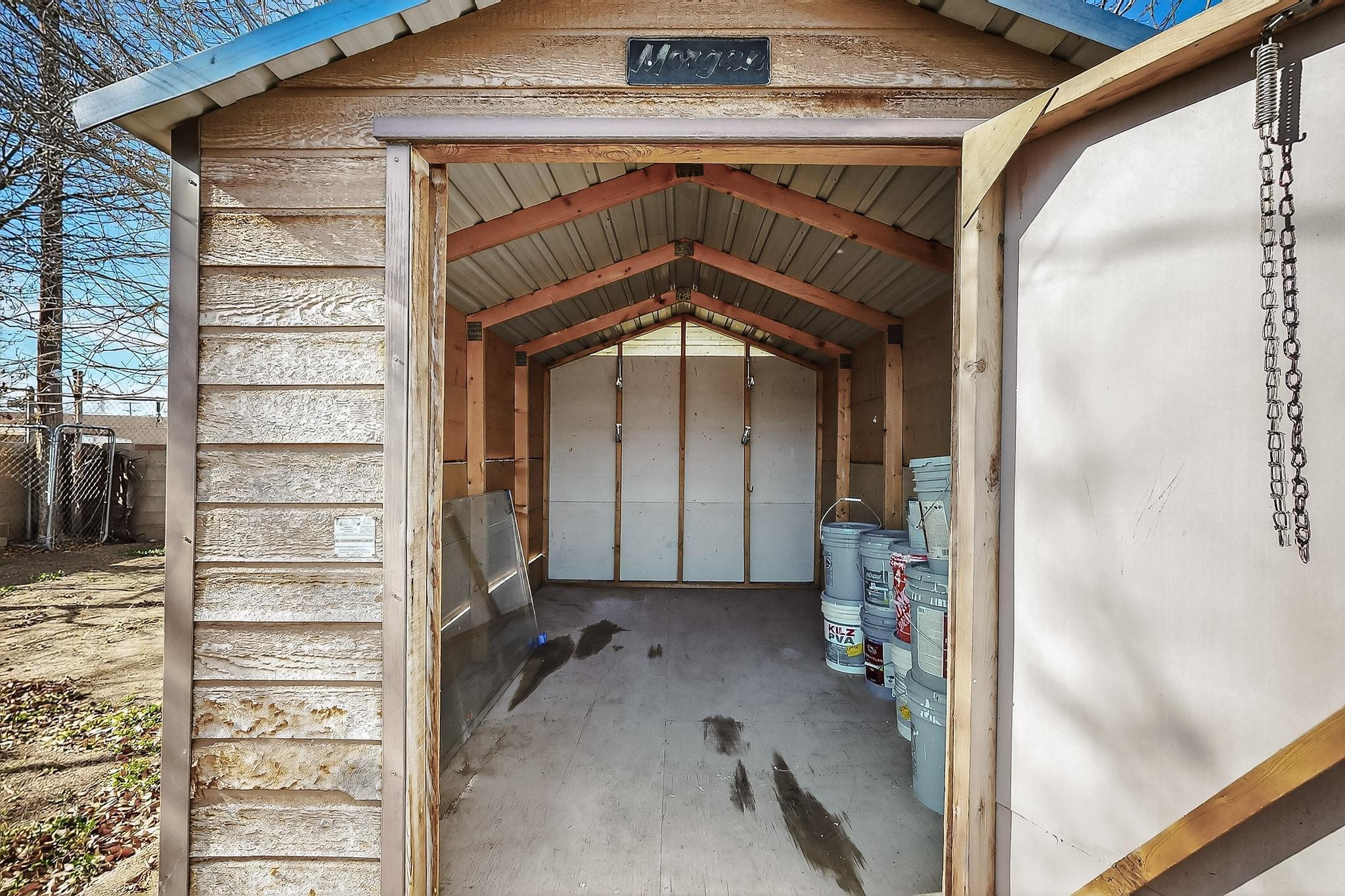 3419 E La Veta Drive NE