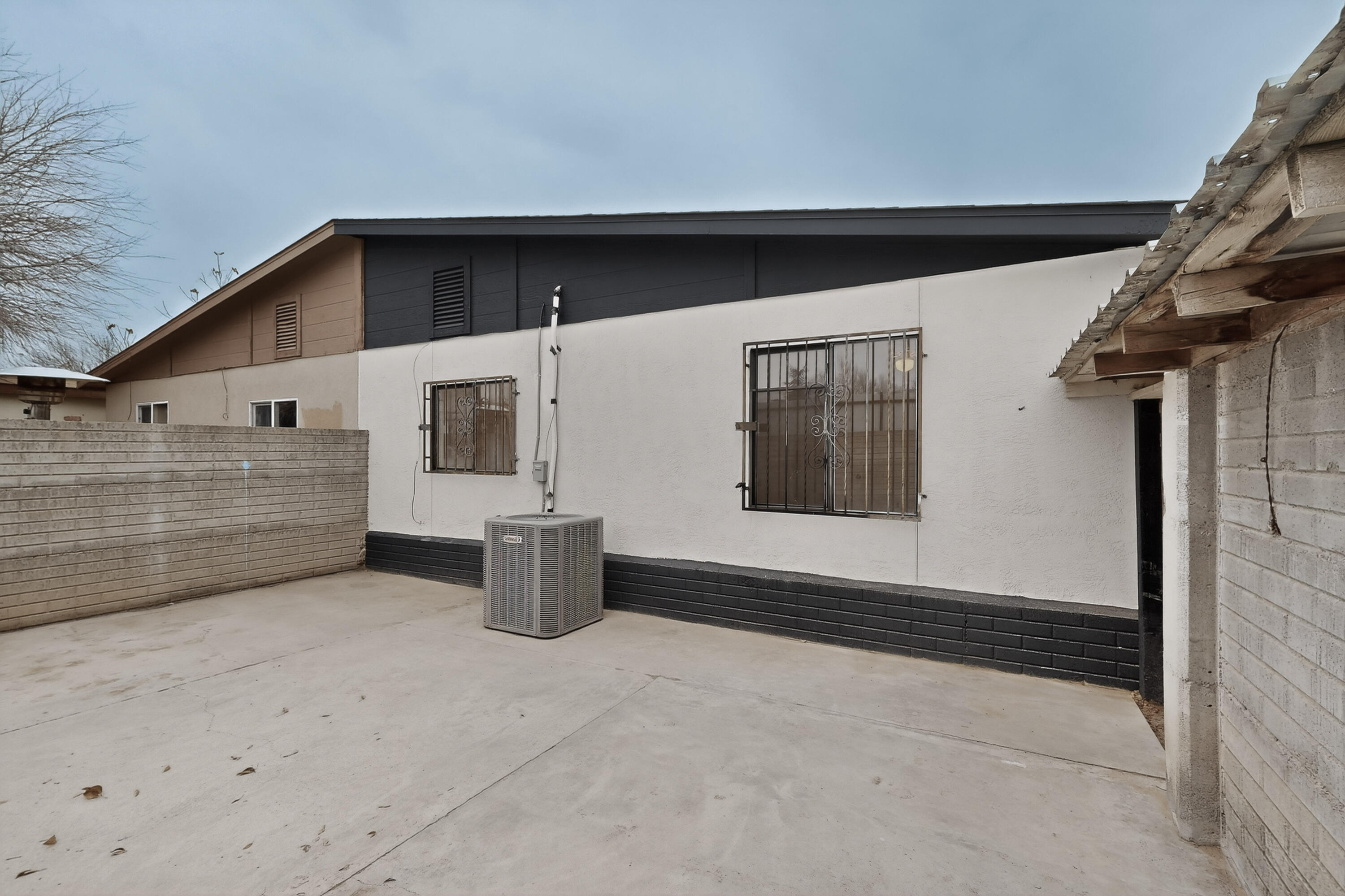 1153 Maple Street