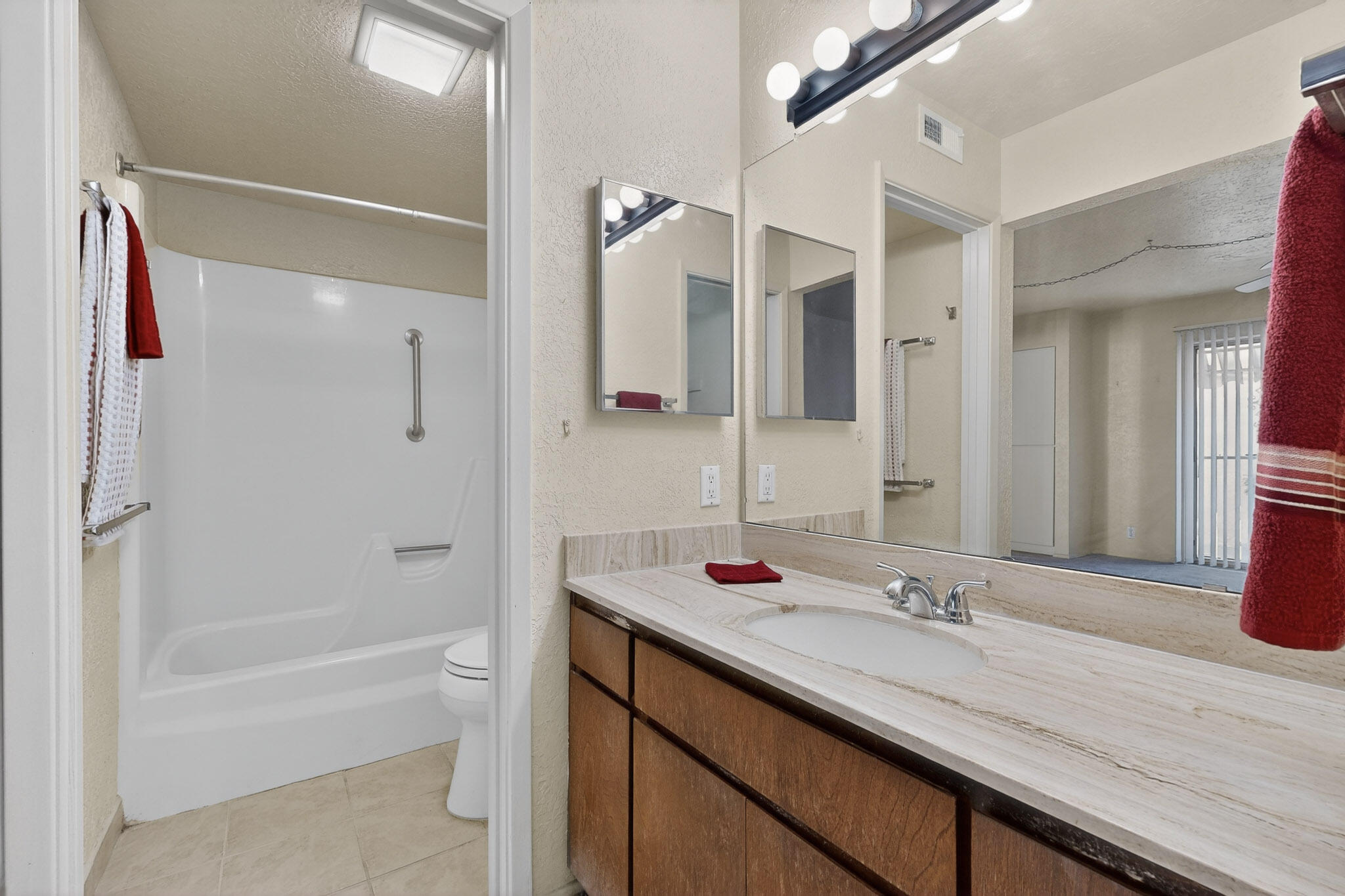 34 Casa Hermosa Drive NE