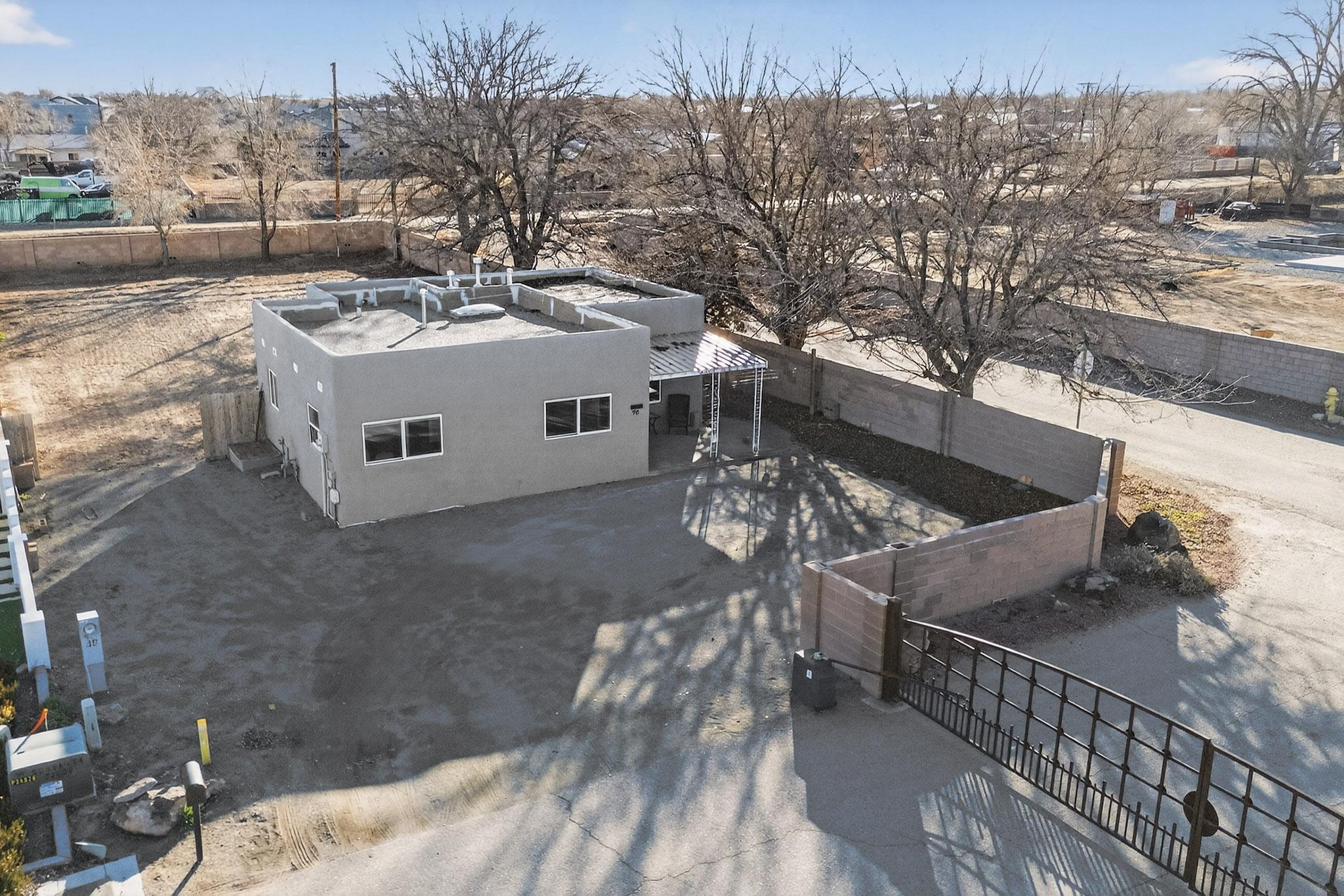 98 Rancho Pequenos Way NW