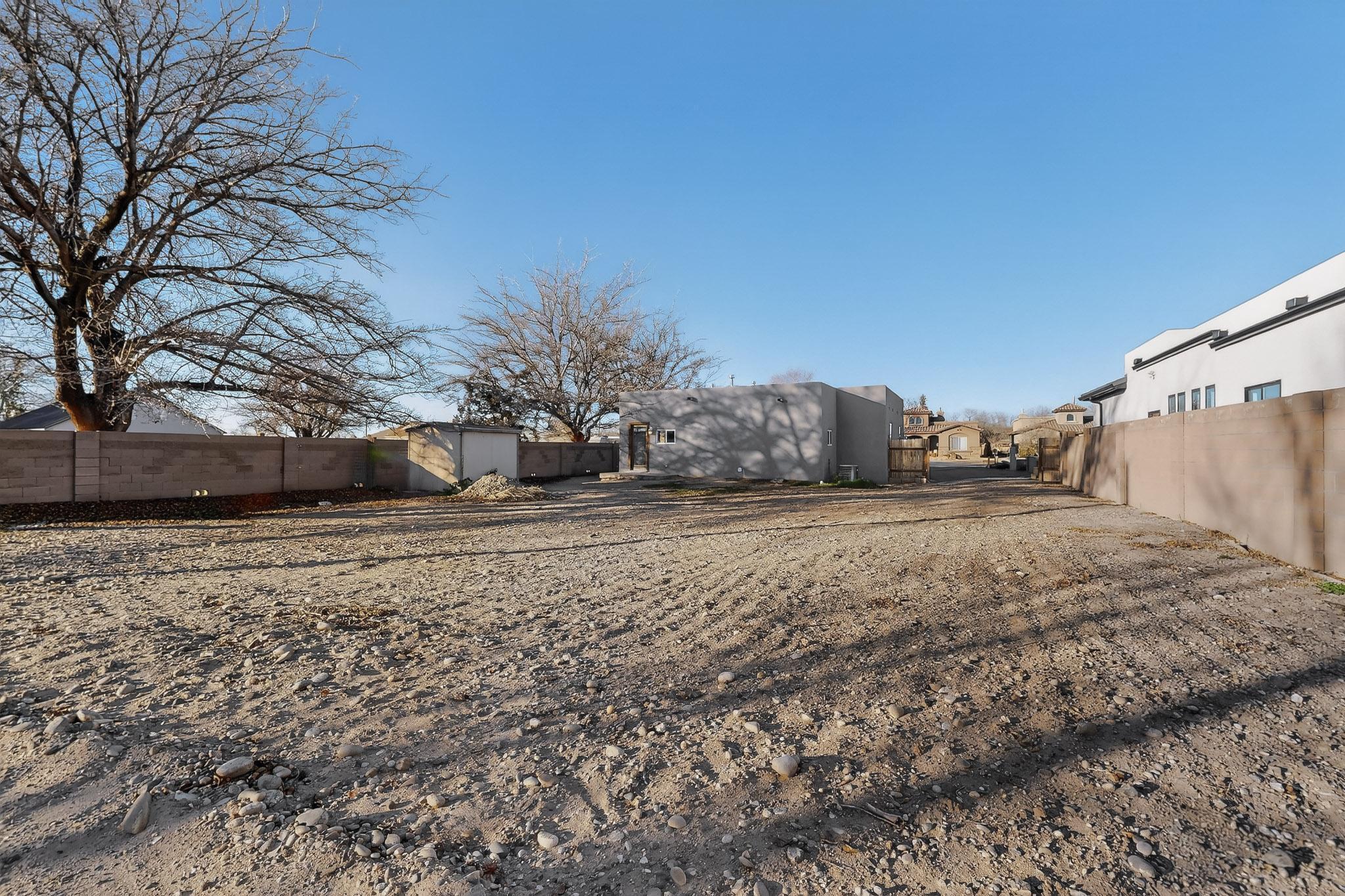 98 Rancho Pequenos Way NW