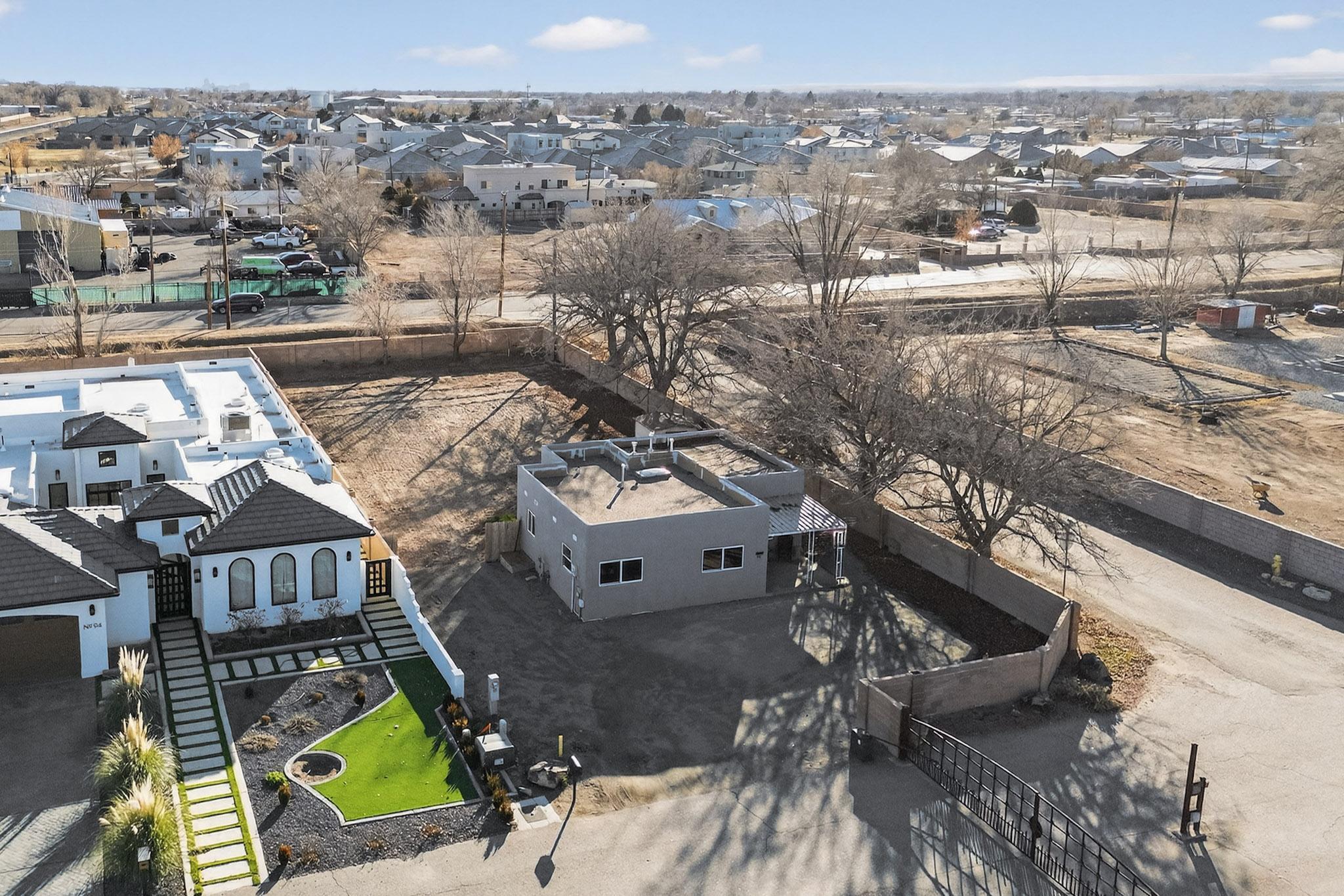 98 Rancho Pequenos Way NW