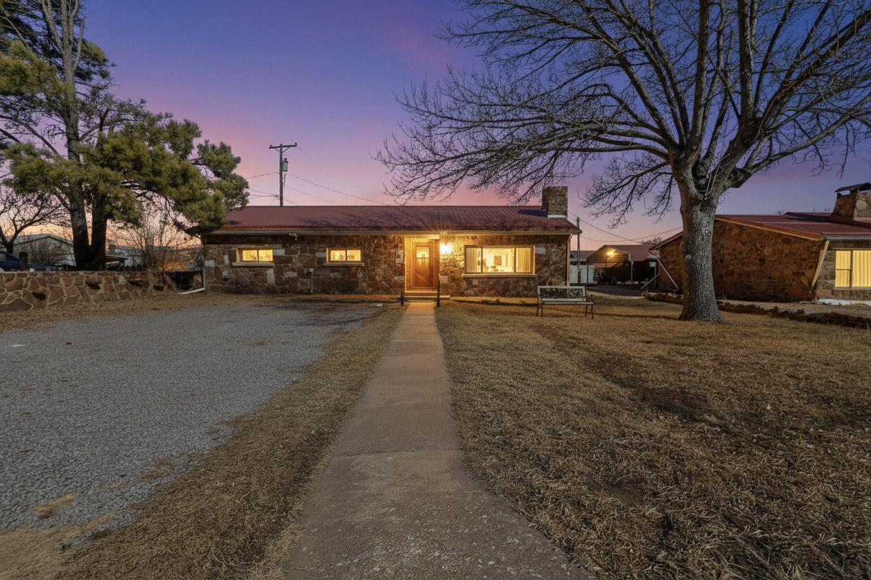 304 Highway 65