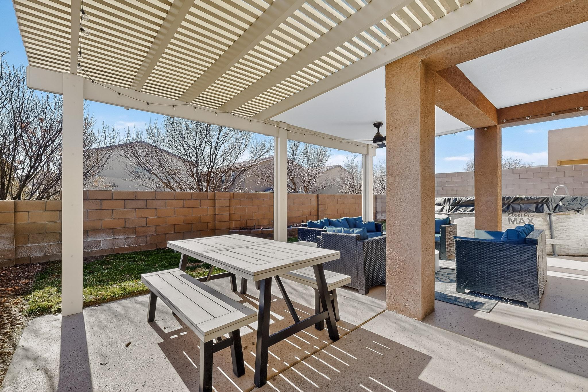 7121 Fairbanks Drive NE