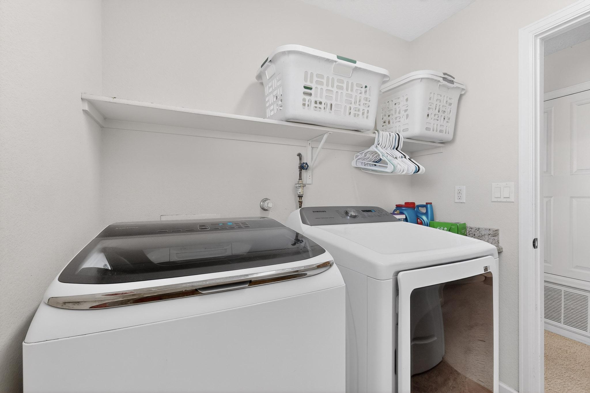 7121 Fairbanks Drive NE