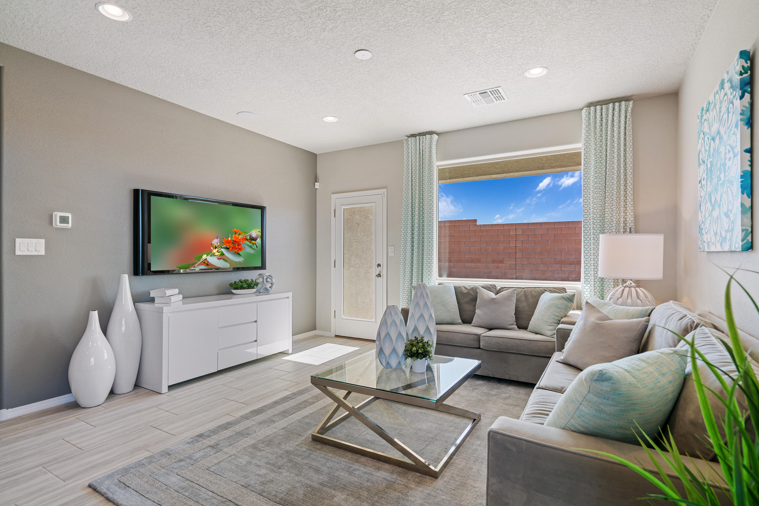 2569 Eglisfield Loop NE