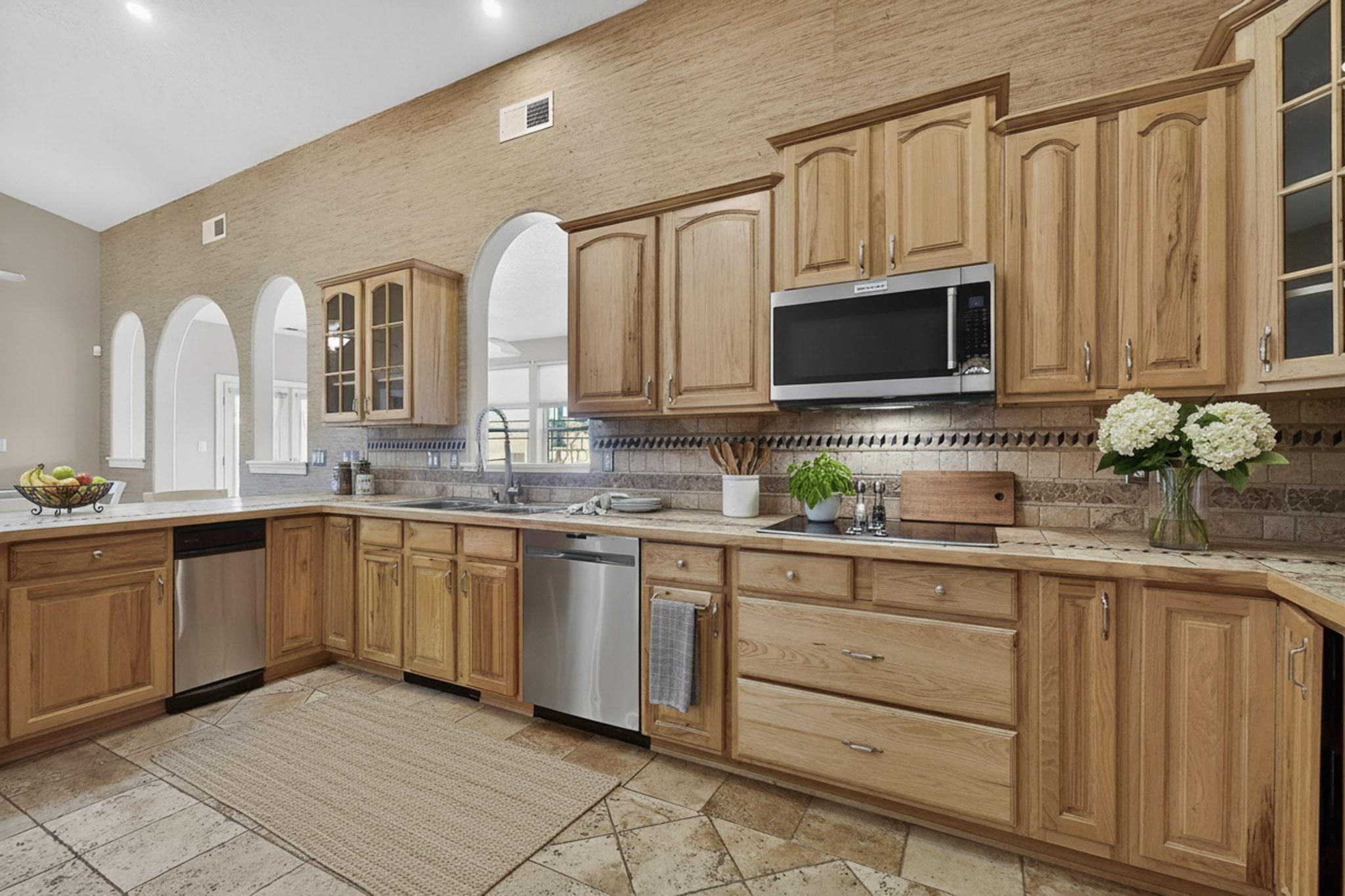 5719 Sarasota Road NE