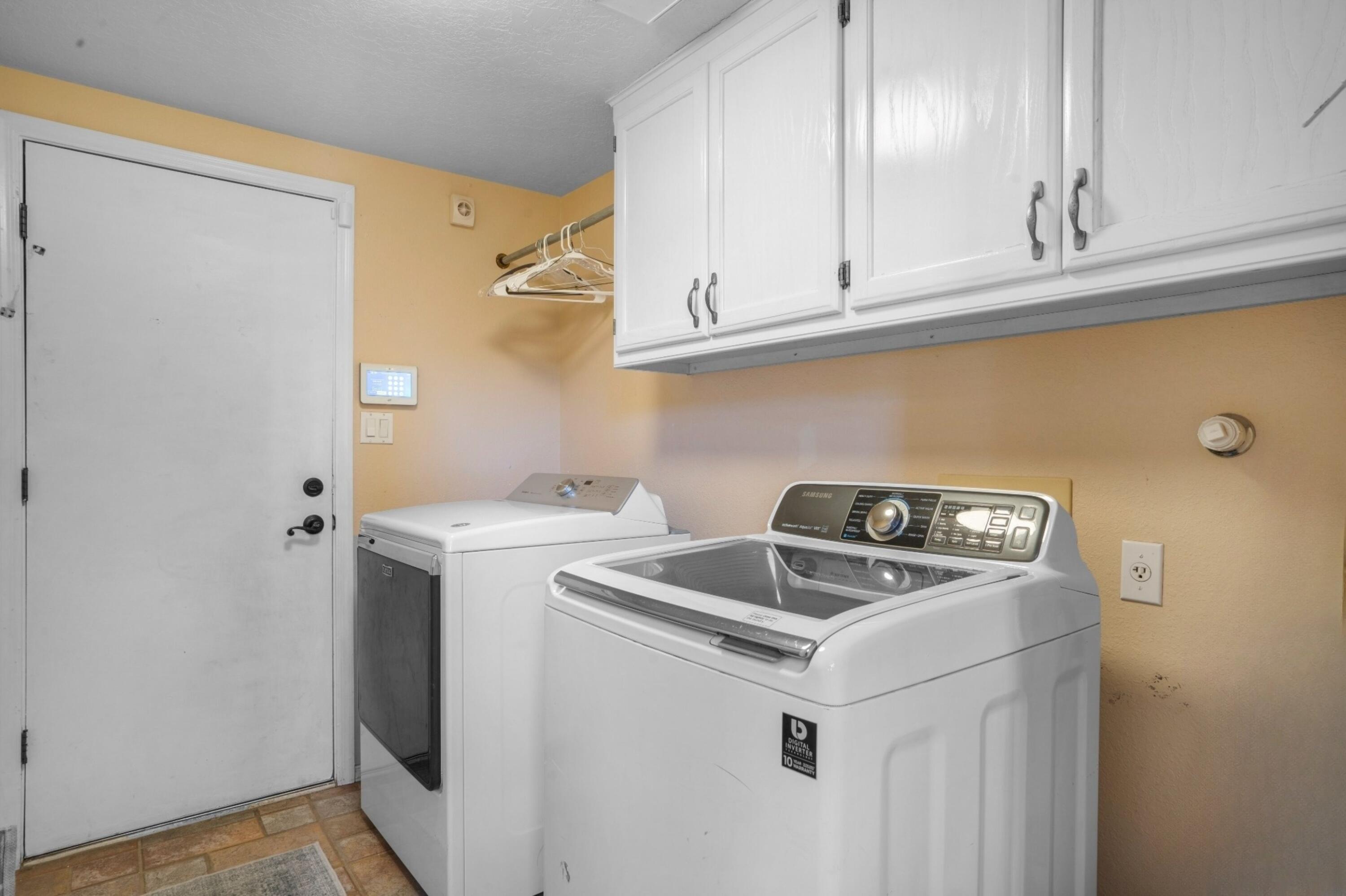 4327 Rio Colorado Road NW