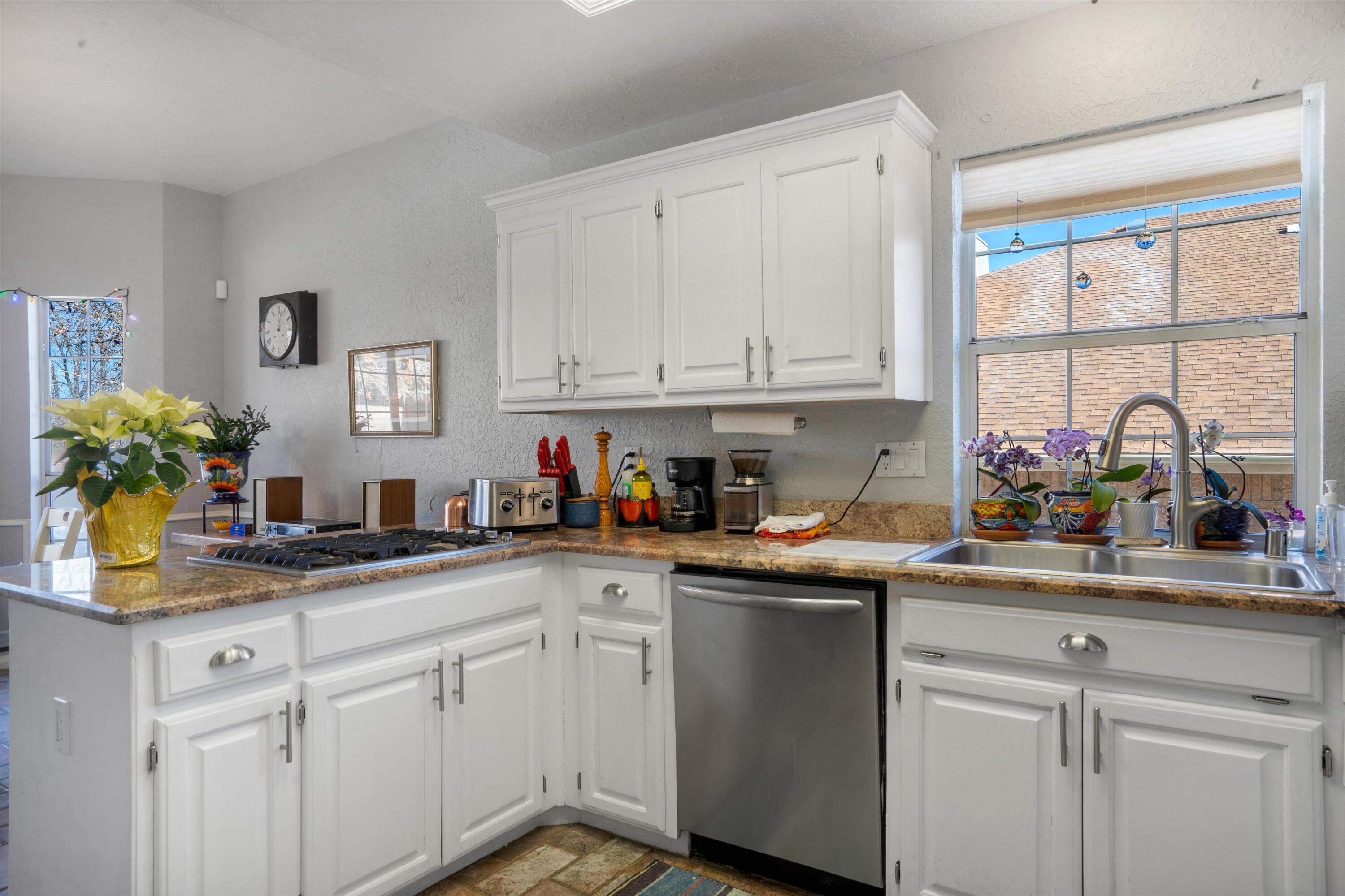 4327 Rio Colorado Road NW