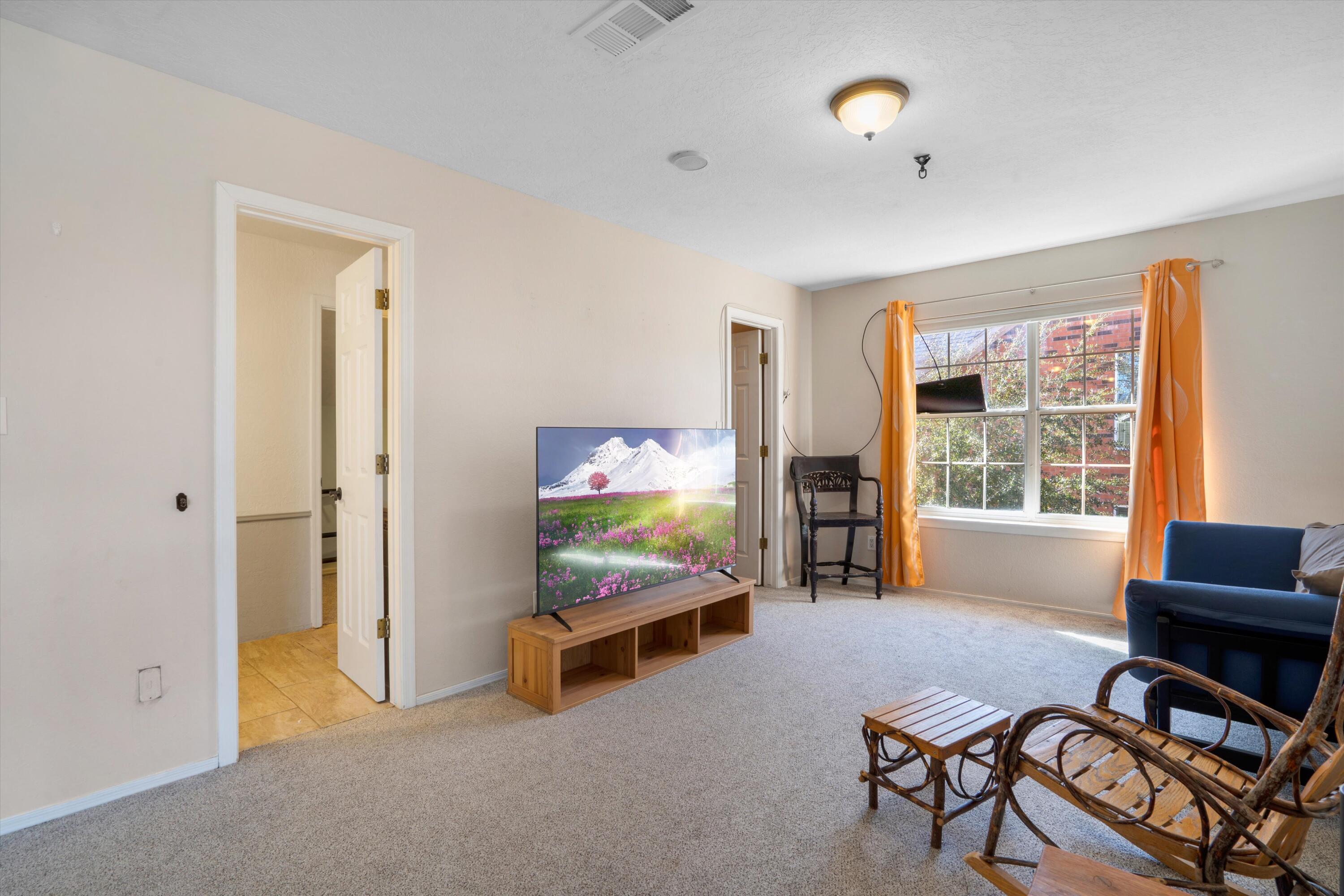 4327 Rio Colorado Road NW