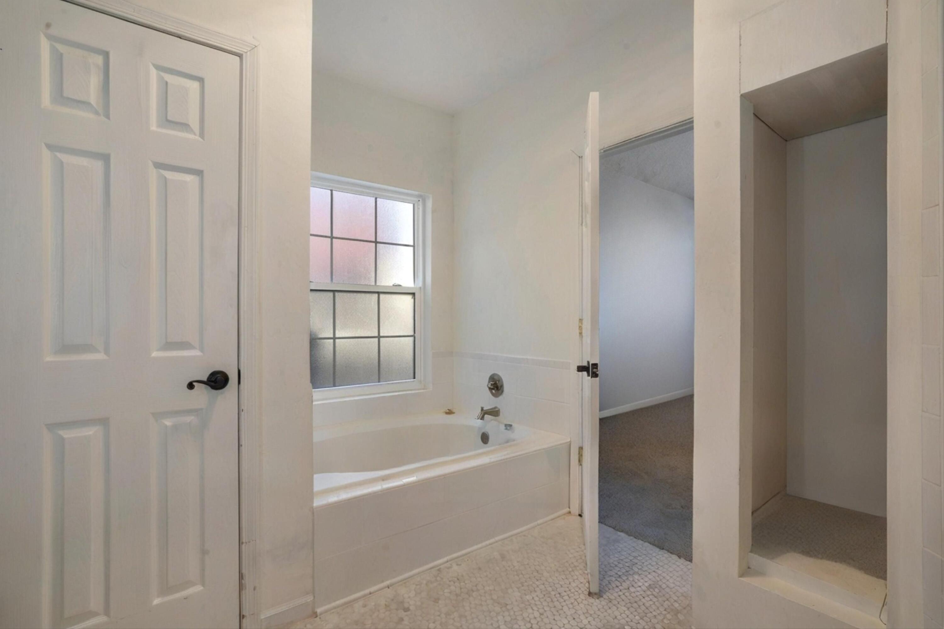 4327 Rio Colorado Road NW