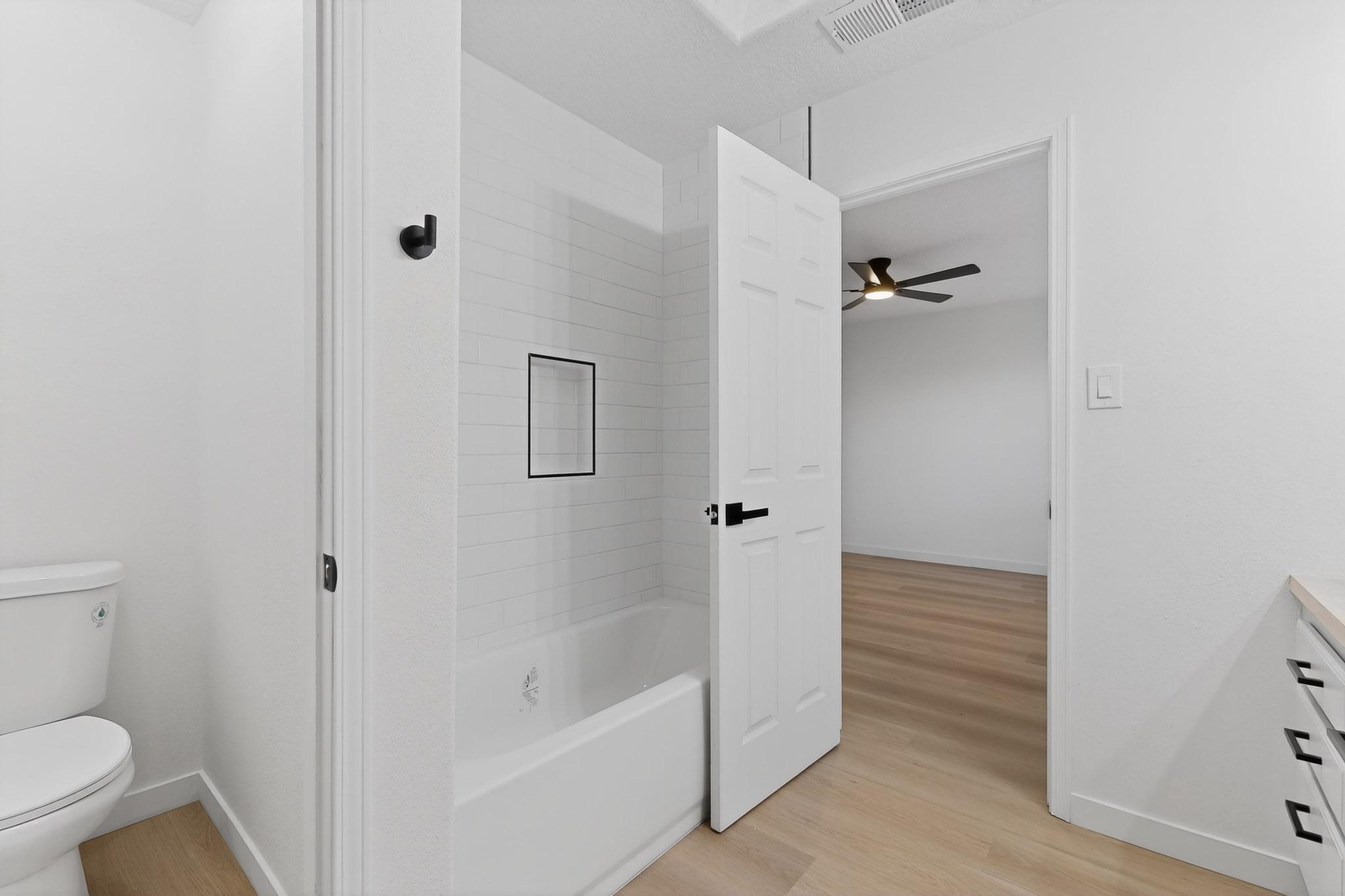 619 Avenida Montoya NE