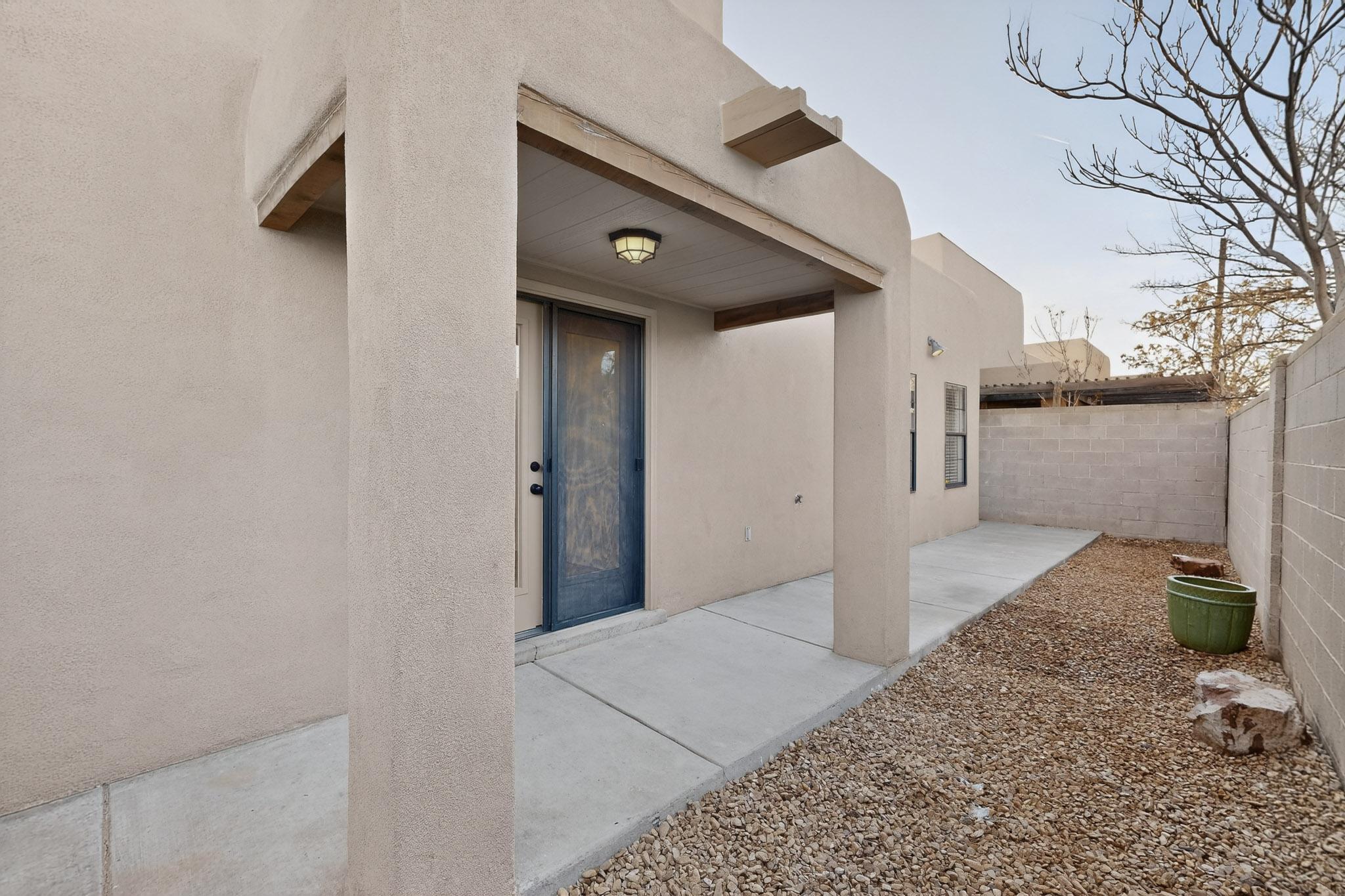 619 Avenida Montoya NE