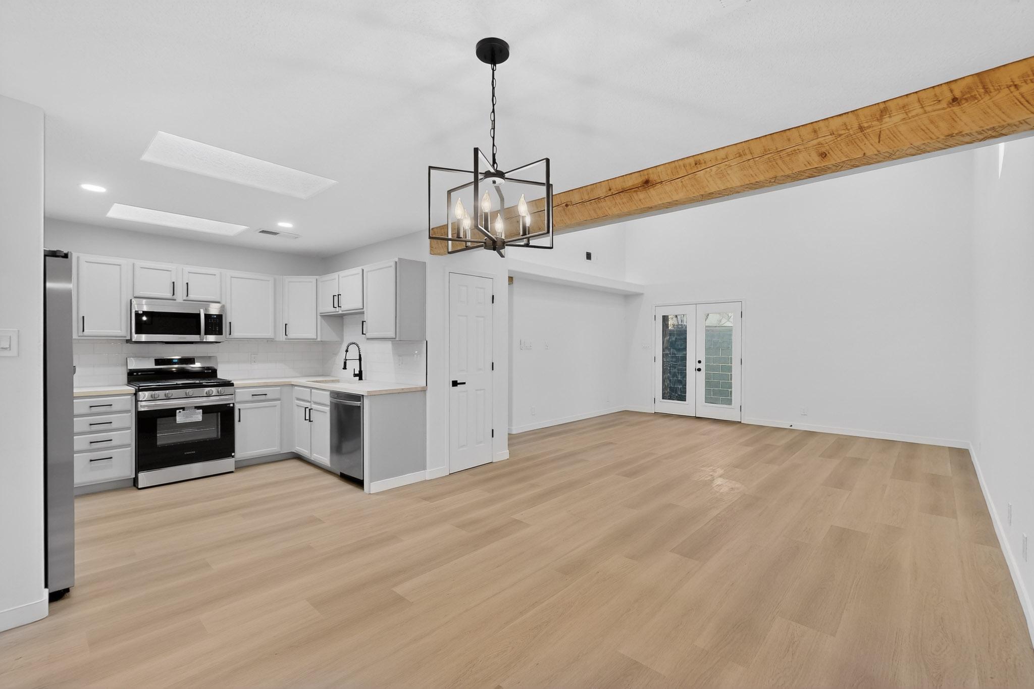 619 Avenida Montoya NE