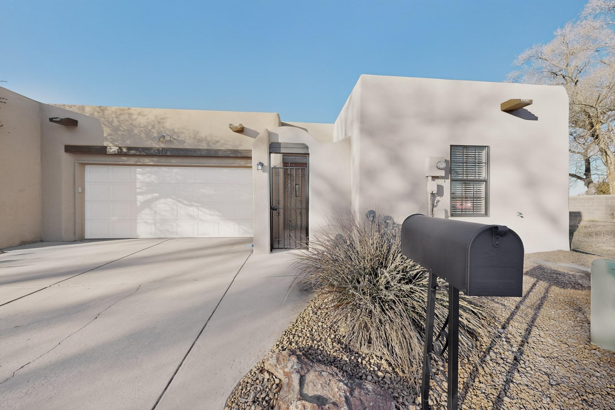 619 Avenida Montoya NE